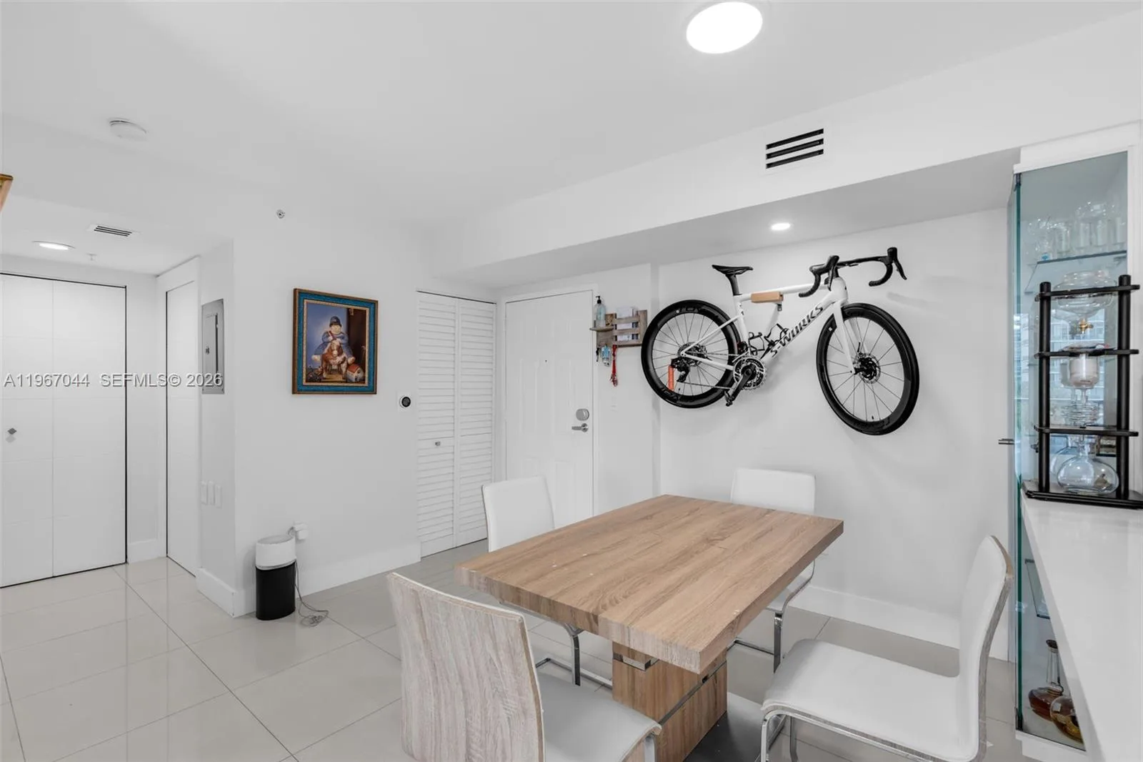 1155 Brickell Bay Dr # 303, Miami, FL 33131 photo 4