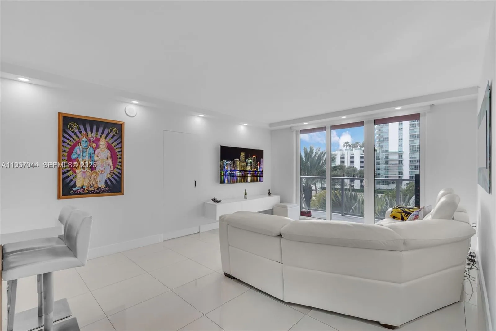 1155 Brickell Bay Dr # 303, Miami, FL 33131 photo 5