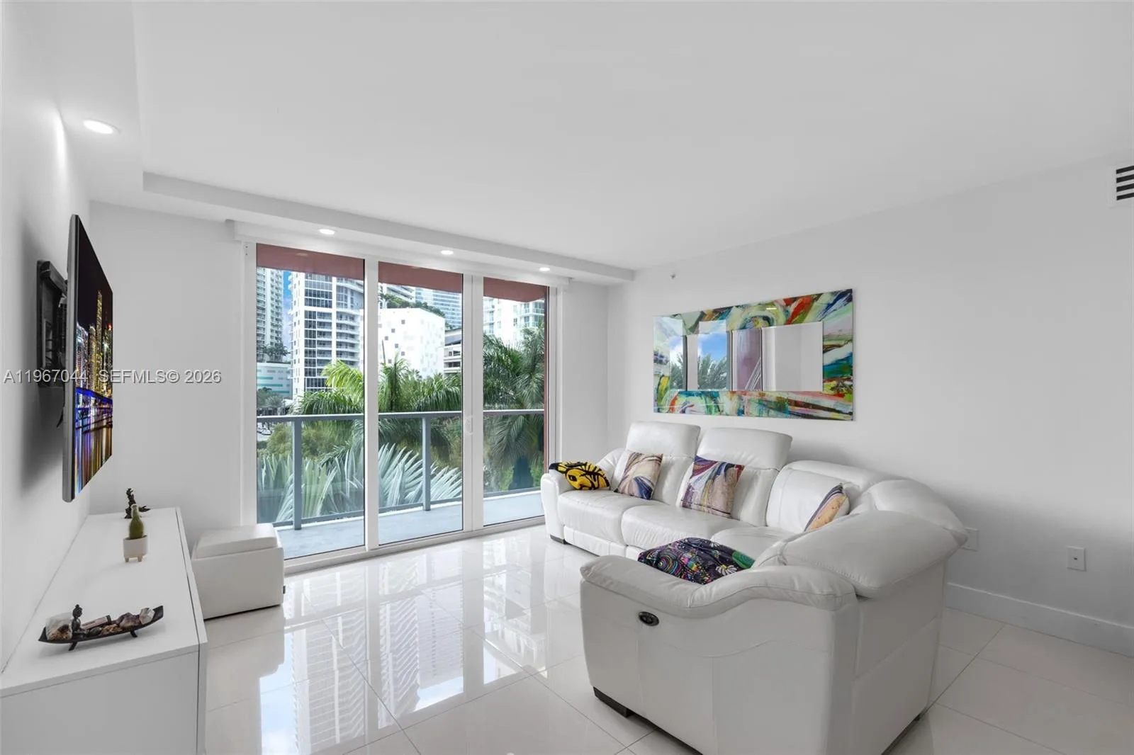 1155 Brickell Bay Dr # 303, Miami, FL 33131 photo 8