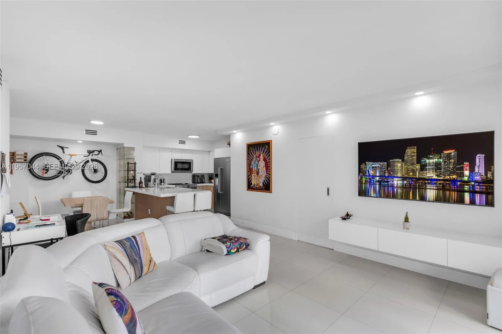 1155 Brickell Bay Dr # 303, Miami, FL 33131 photo 9