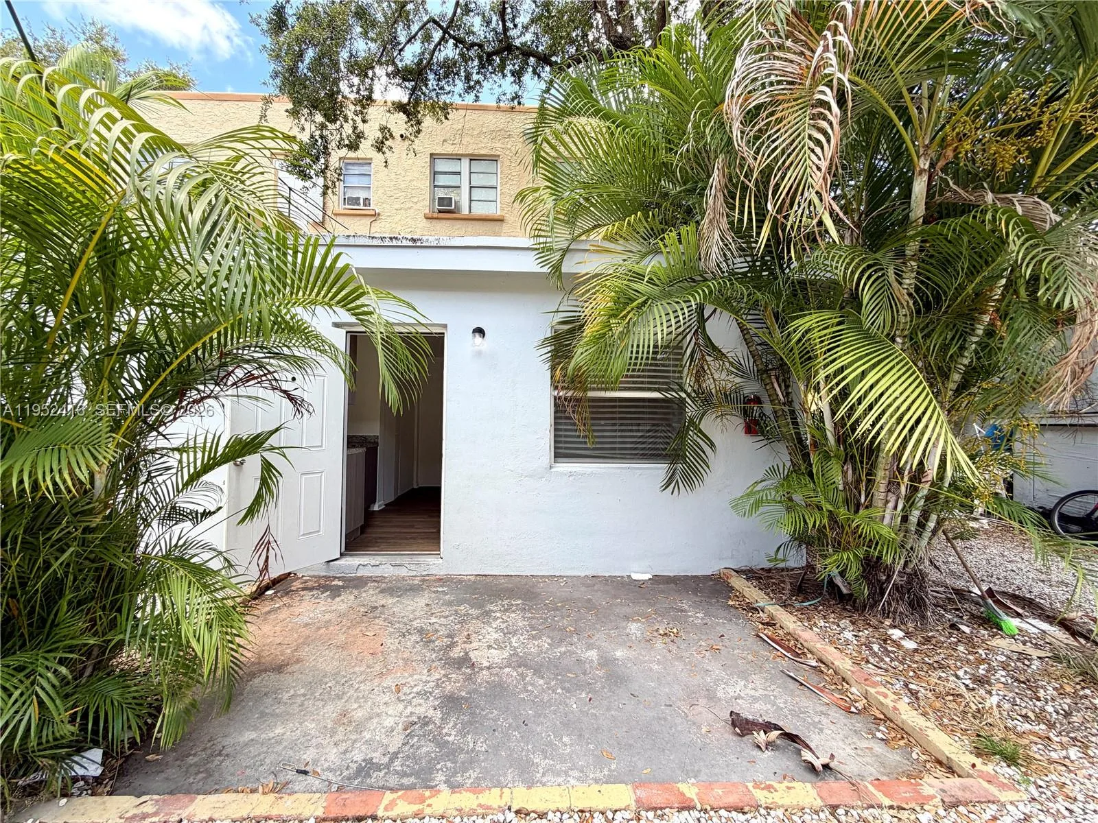 529 SW 3rd St, Miami, FL 33130 photo 7