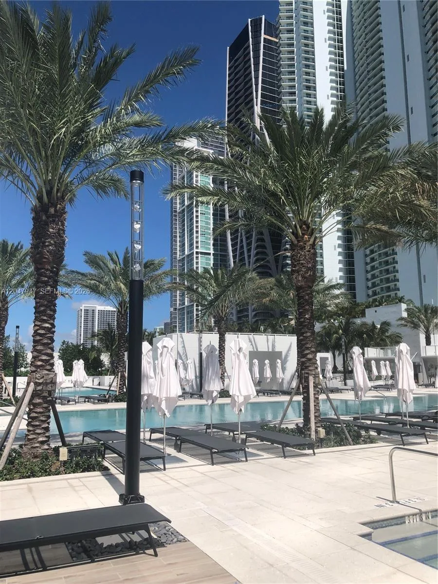 851 NE 1st Ave # 3705, Miami, FL 33132 photo 4
