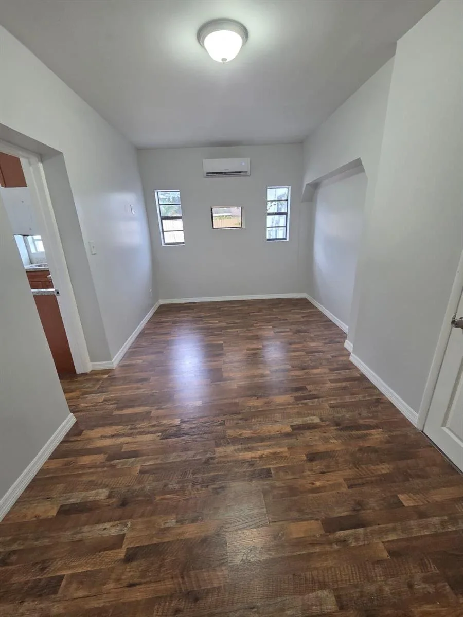 31 Edmund Road # #5, West Park, FL 33023 photo 4