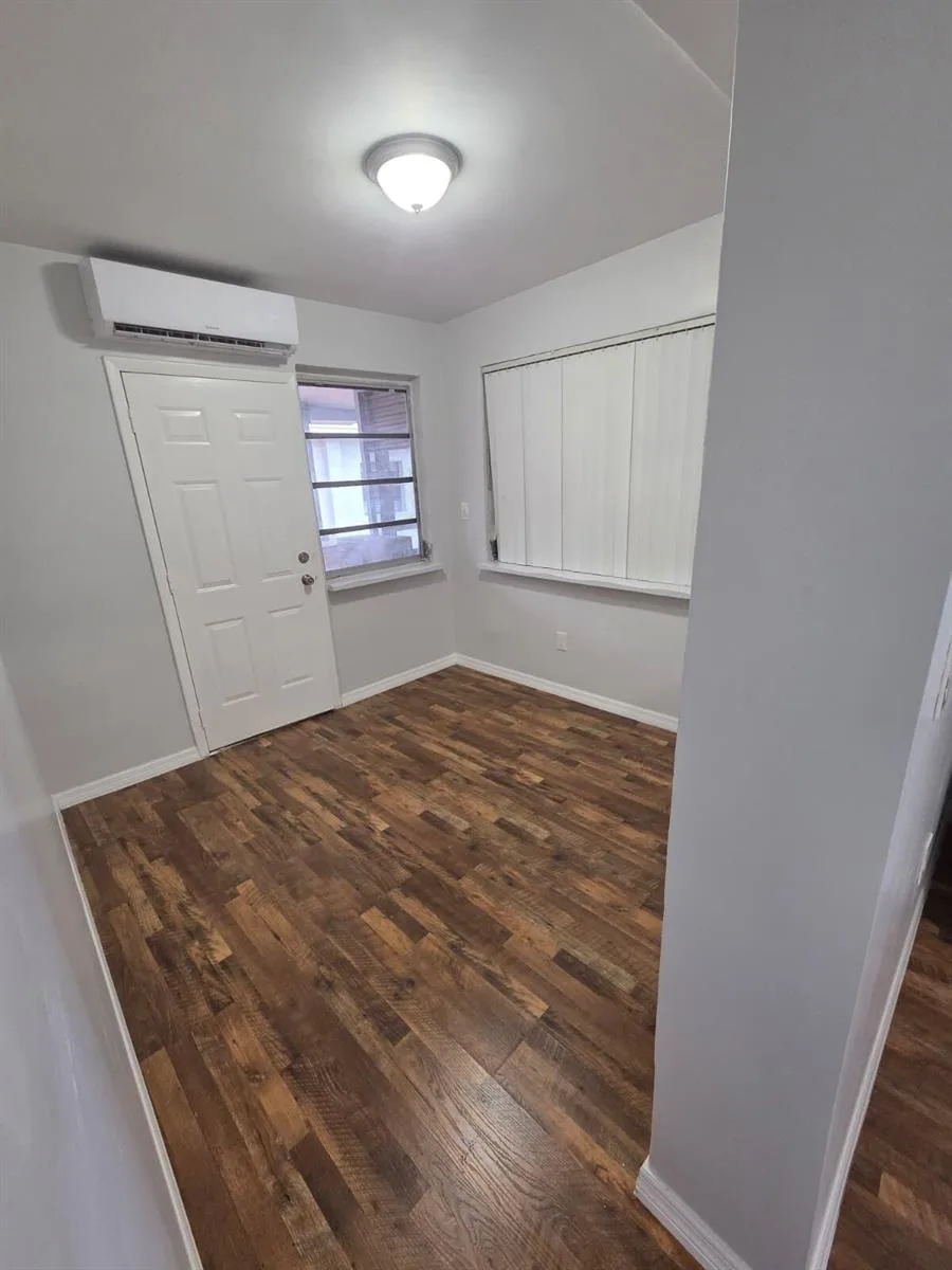 31 Edmund Road # #5, West Park, FL 33023 photo 7