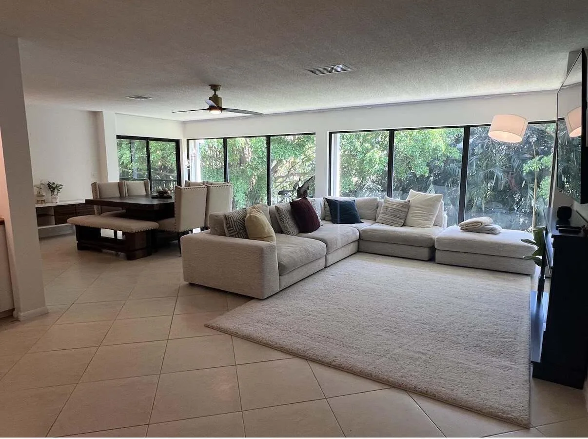 1639 Embassy Drive # 202, West Palm Beach, FL 33401