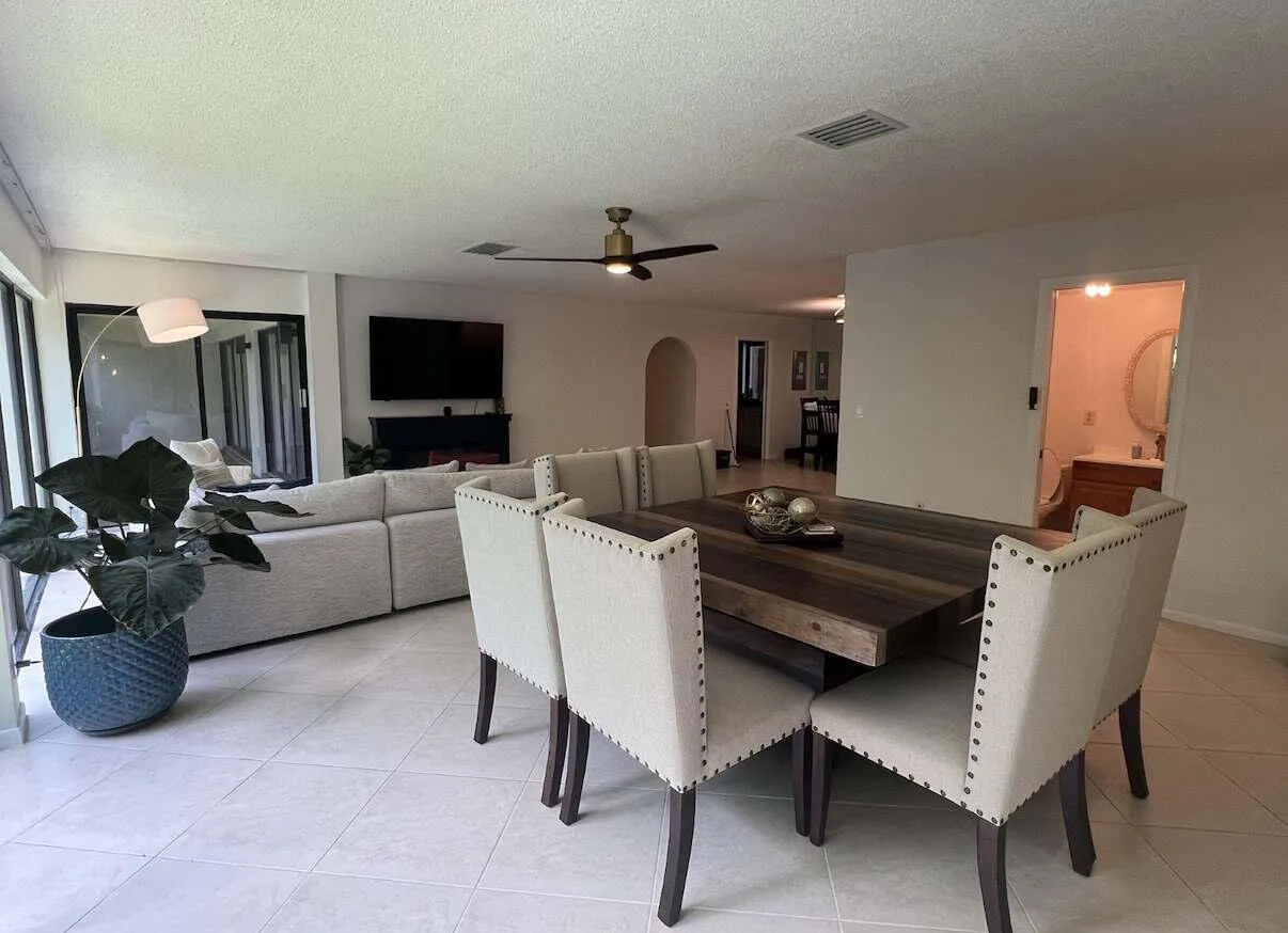 1639 Embassy Drive # 202, West Palm Beach, FL 33401 photo 3
