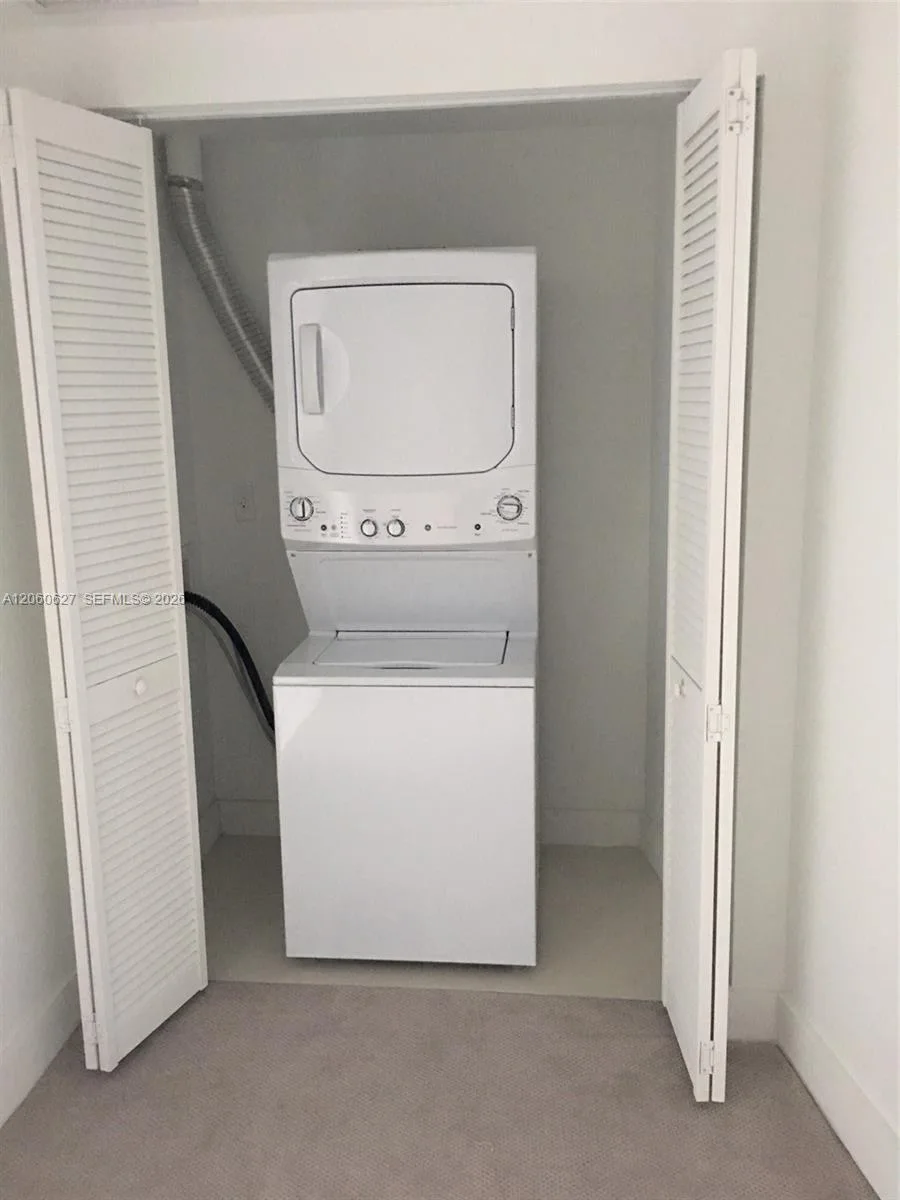 121 NE 34th St # 914, Miami, FL 33137 photo 7