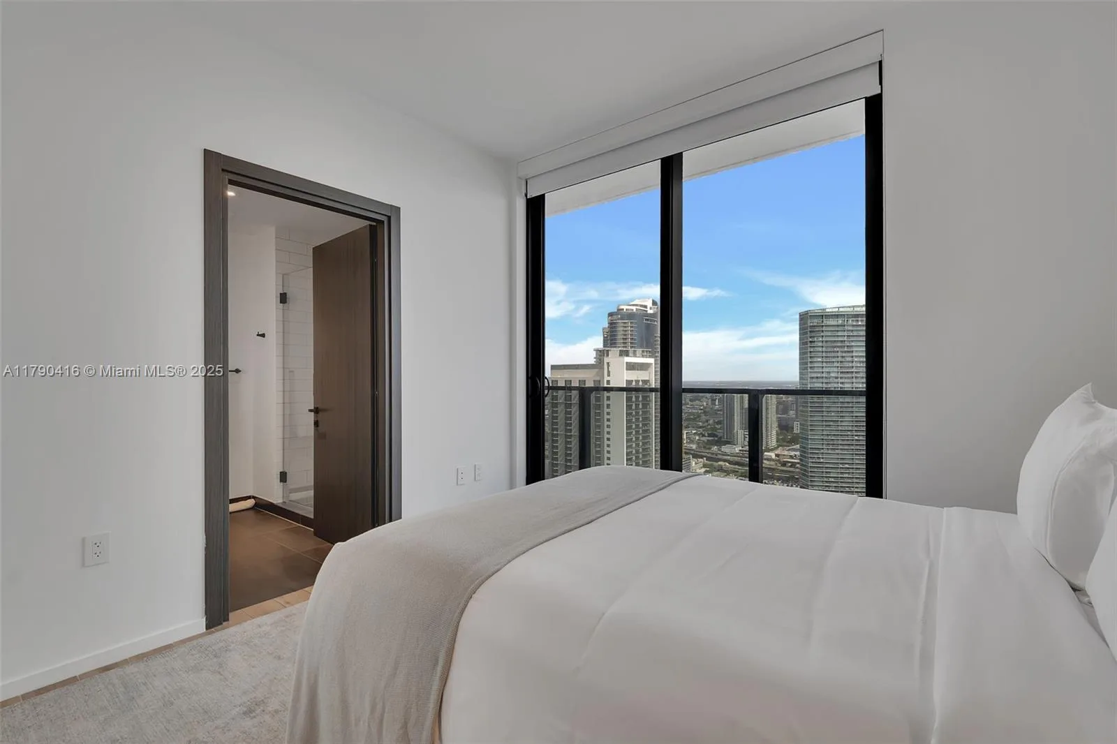 398 NE 5th St # 3901, Miami, FL 33132 photo 12