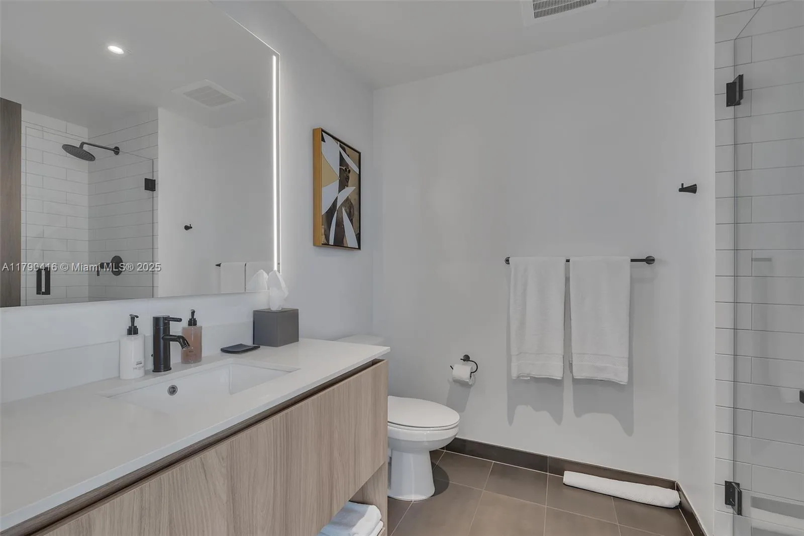 398 NE 5th St # 3901, Miami, FL 33132 photo 8