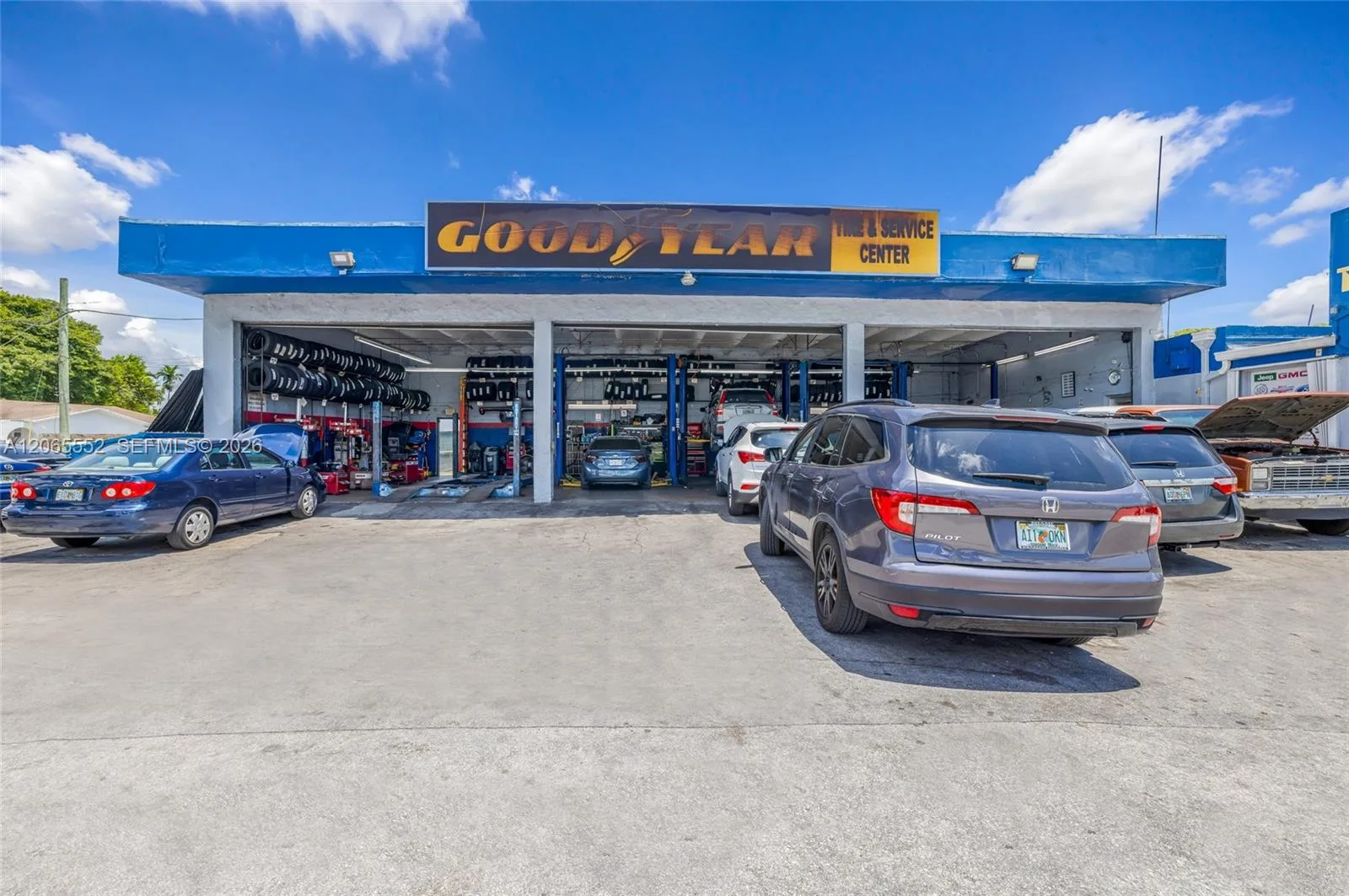 8761 Bird Rd, Miami, FL 33165