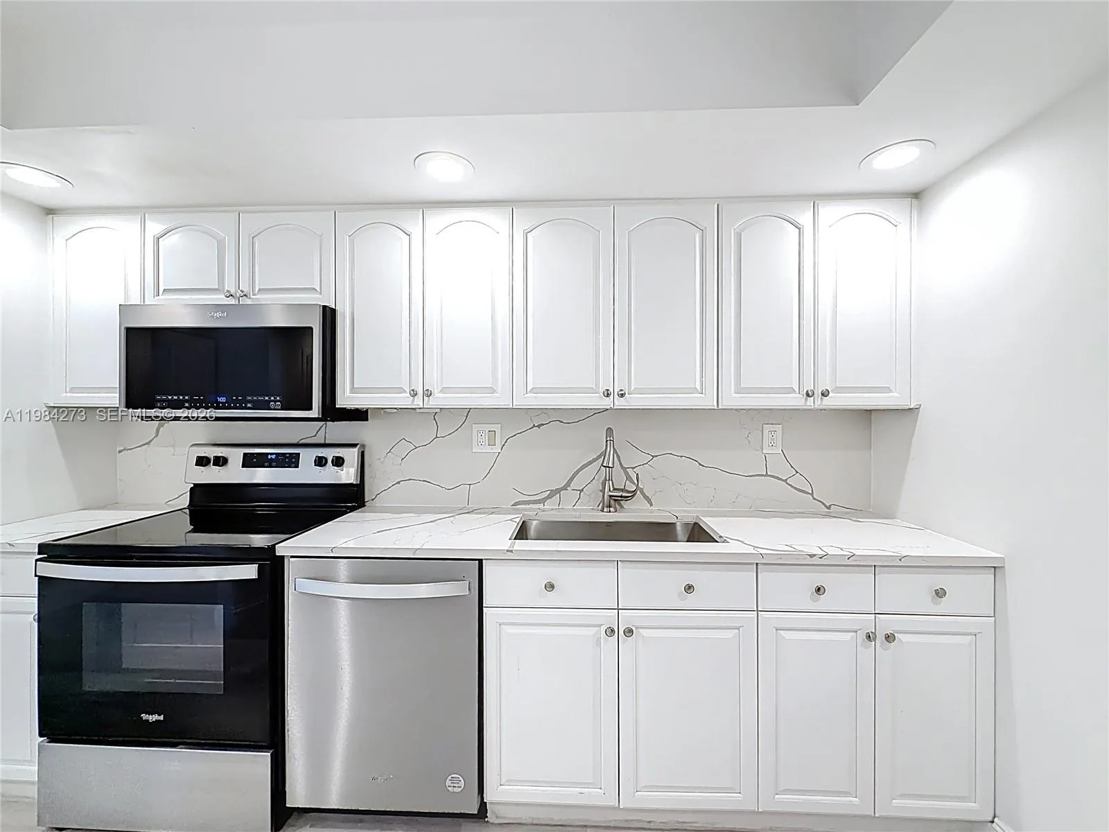 1000 Parkview Dr # 121, Hallandale Beach, FL 33009 photo 7