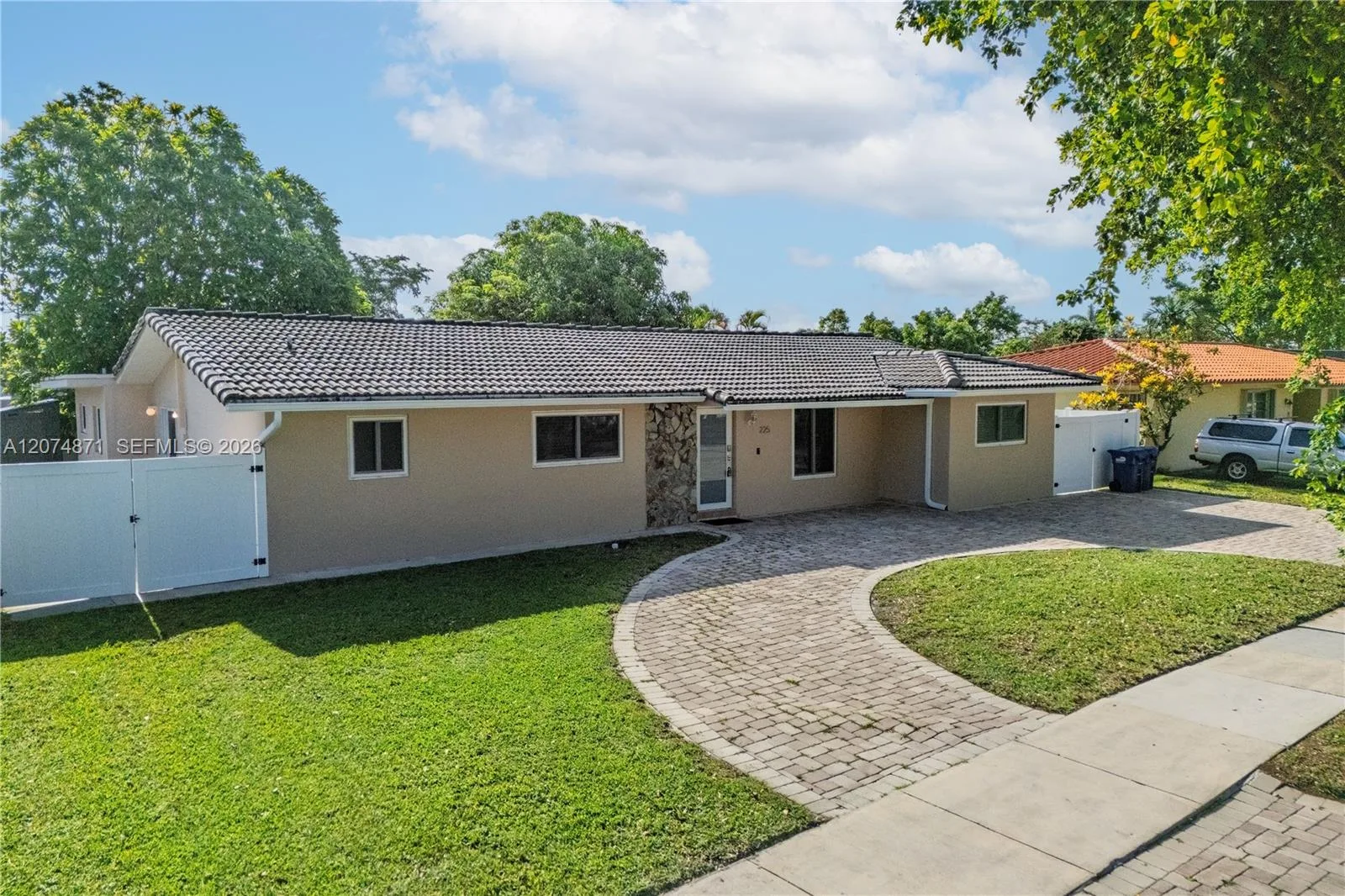 225 SW 102nd Pl, Sweetwater, FL 33174 photo 3