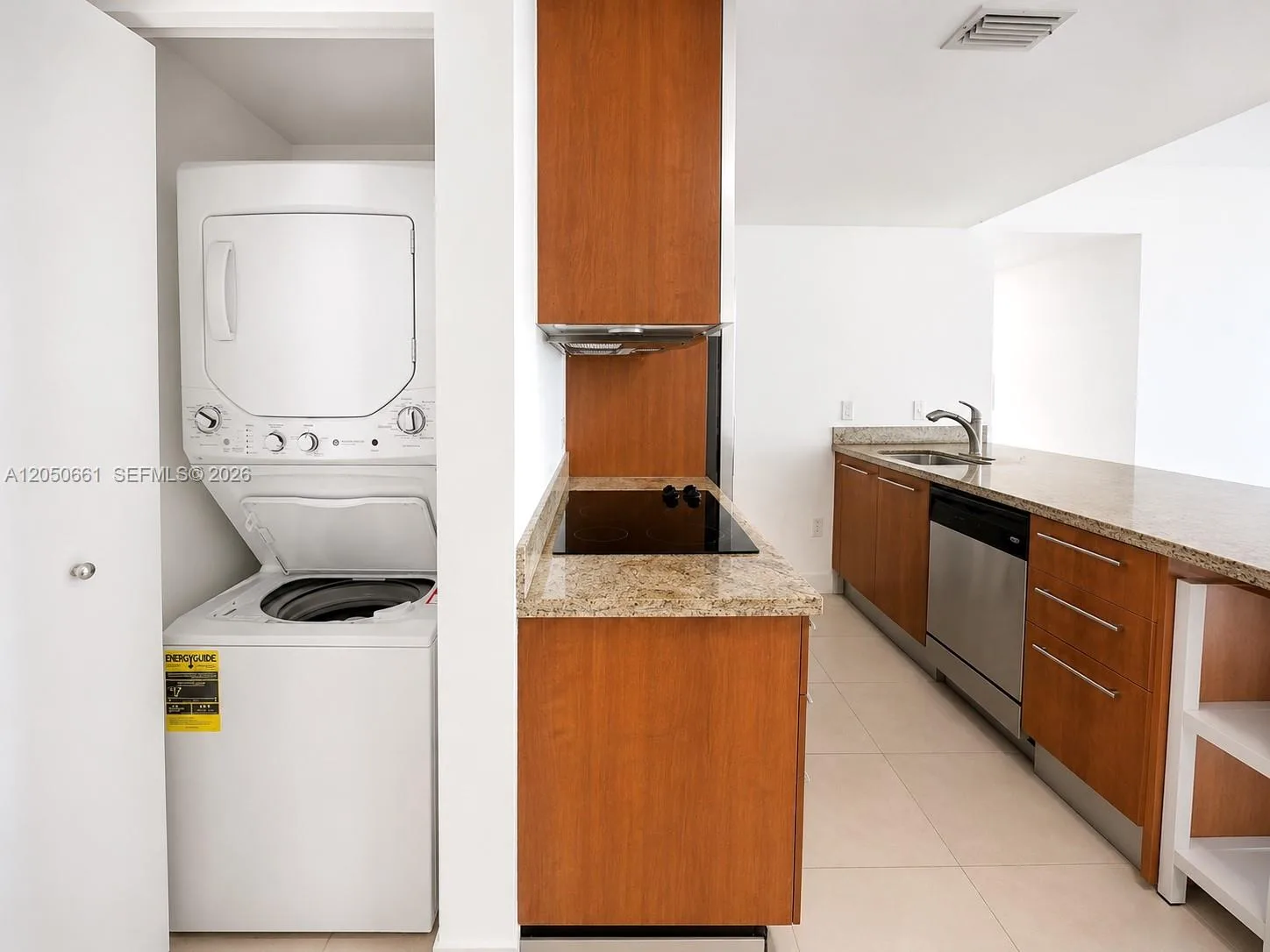 185 SW 7th St # 3704, Miami, FL 33130 photo 10