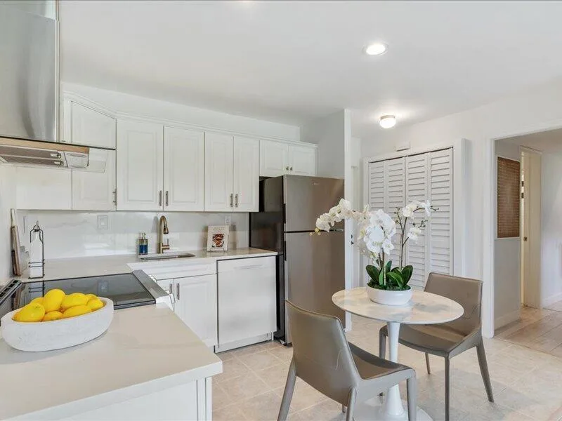 551 Greensward Lane # 204-d, Delray Beach, FL 33445 photo 9
