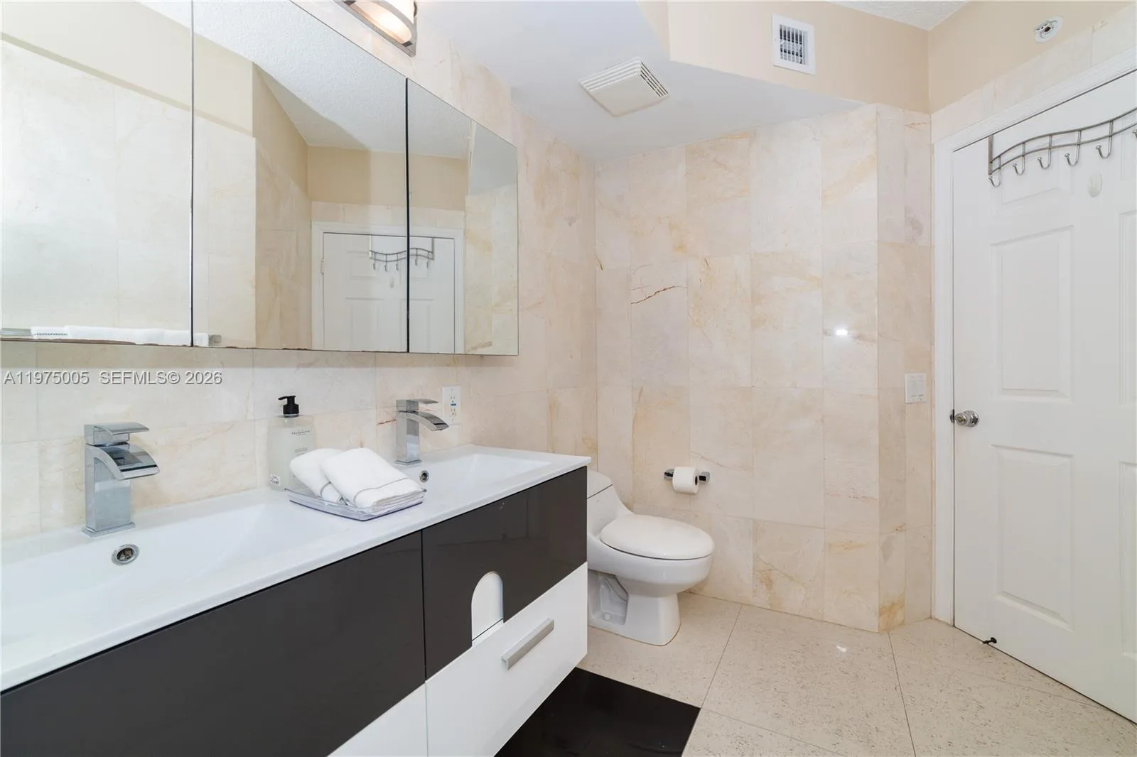 17100 N Bay Rd # 1815, Sunny Isles Beach, FL 33160 photo 11