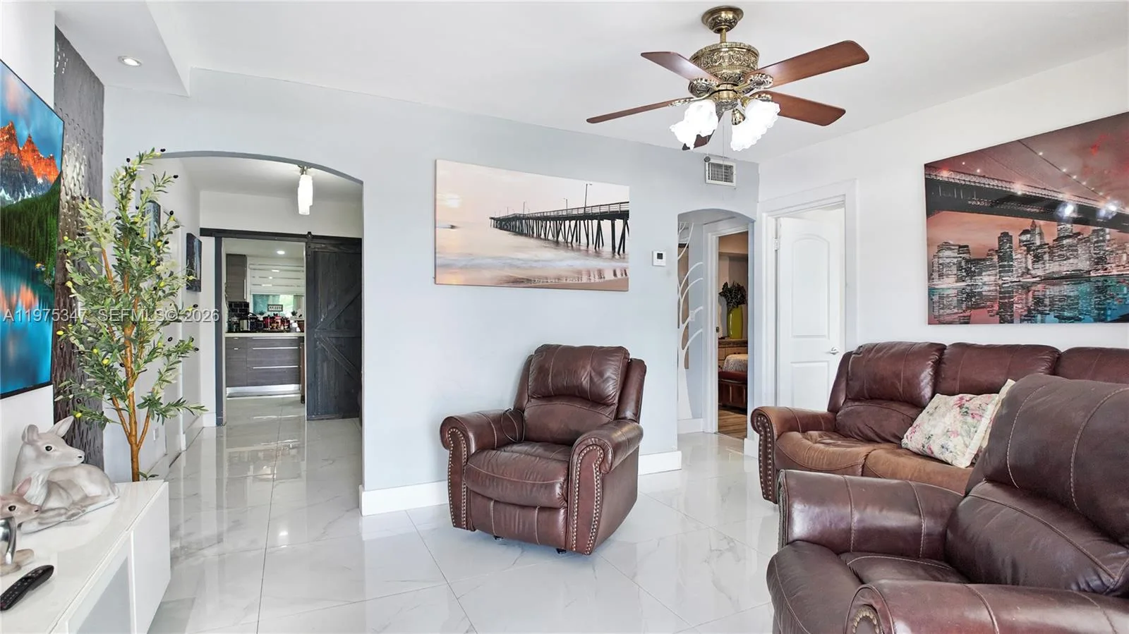 1461 E 7th Ct, Hialeah, FL 33010 photo 3