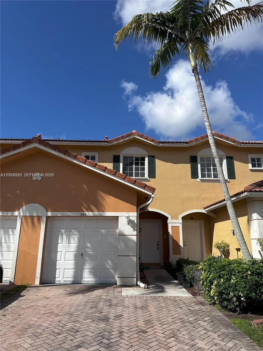 541 Princess Dr, Margate, FL 33068 photo 3
