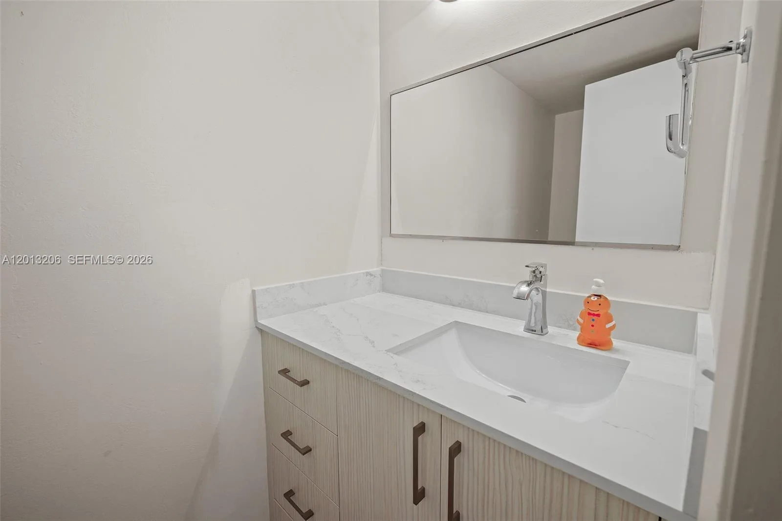 9800 W Bay Harbor Dr # 406, Bay Harbor Islands, FL 33154 photo 11
