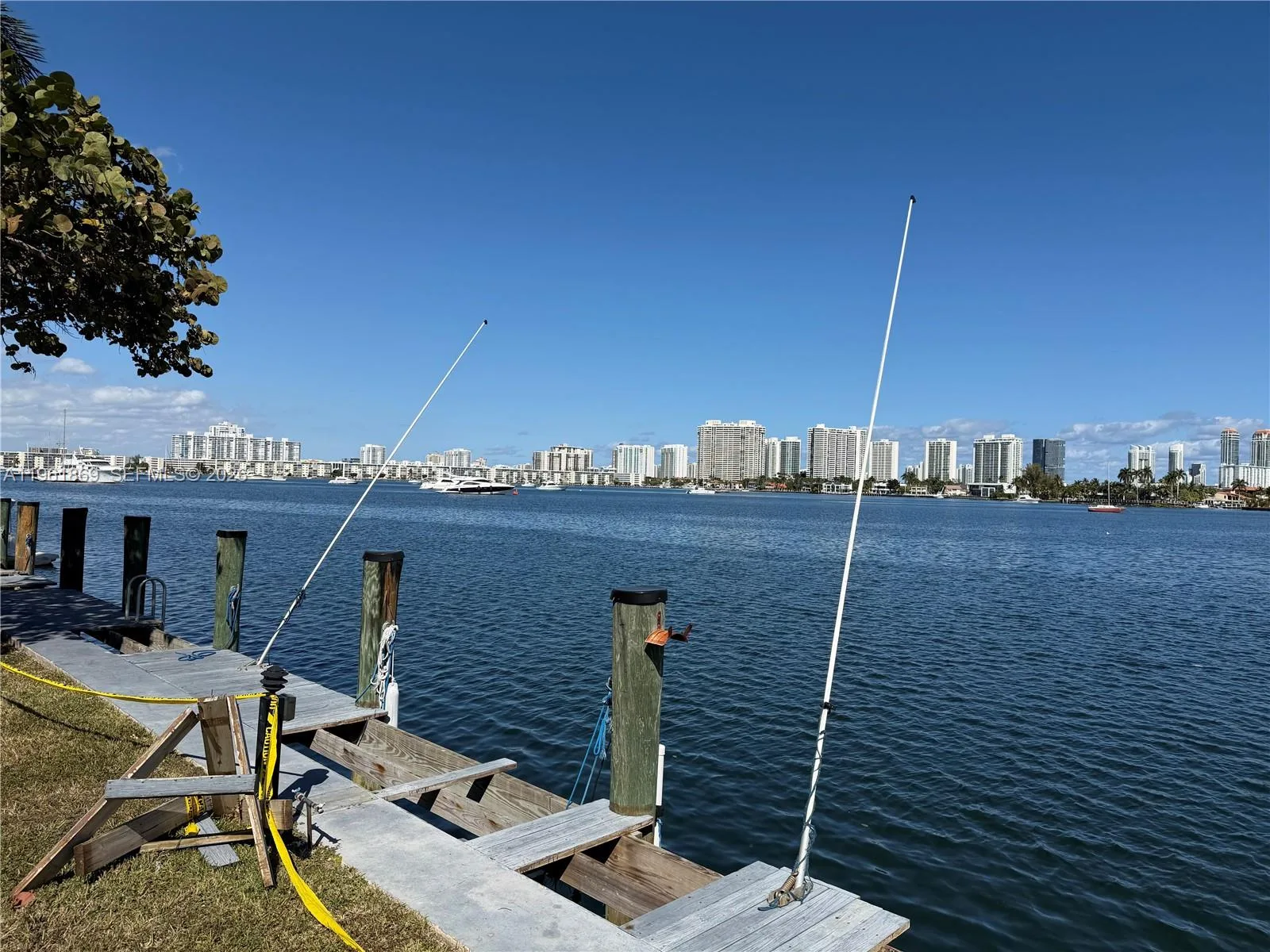 16546 NE 26th Ave # 6H, North Miami Beach, FL 33160 photo 2
