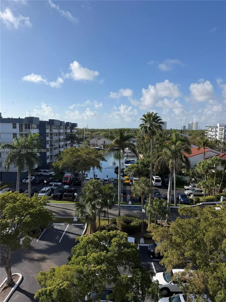 16546 NE 26th Ave # 6H, North Miami Beach, FL 33160 photo 8