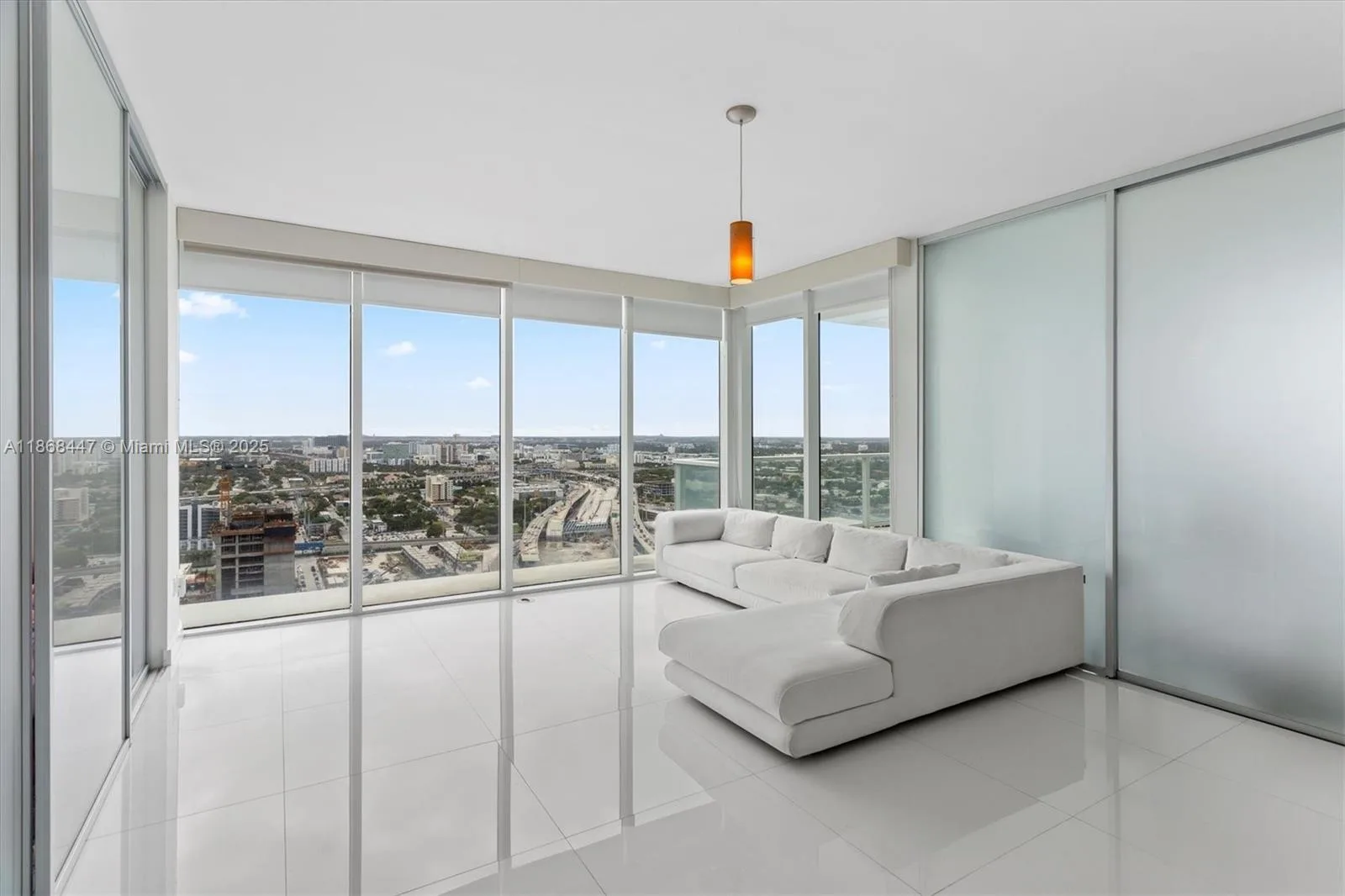1040 Biscayne Blvd # 3106, Miami, FL 33132