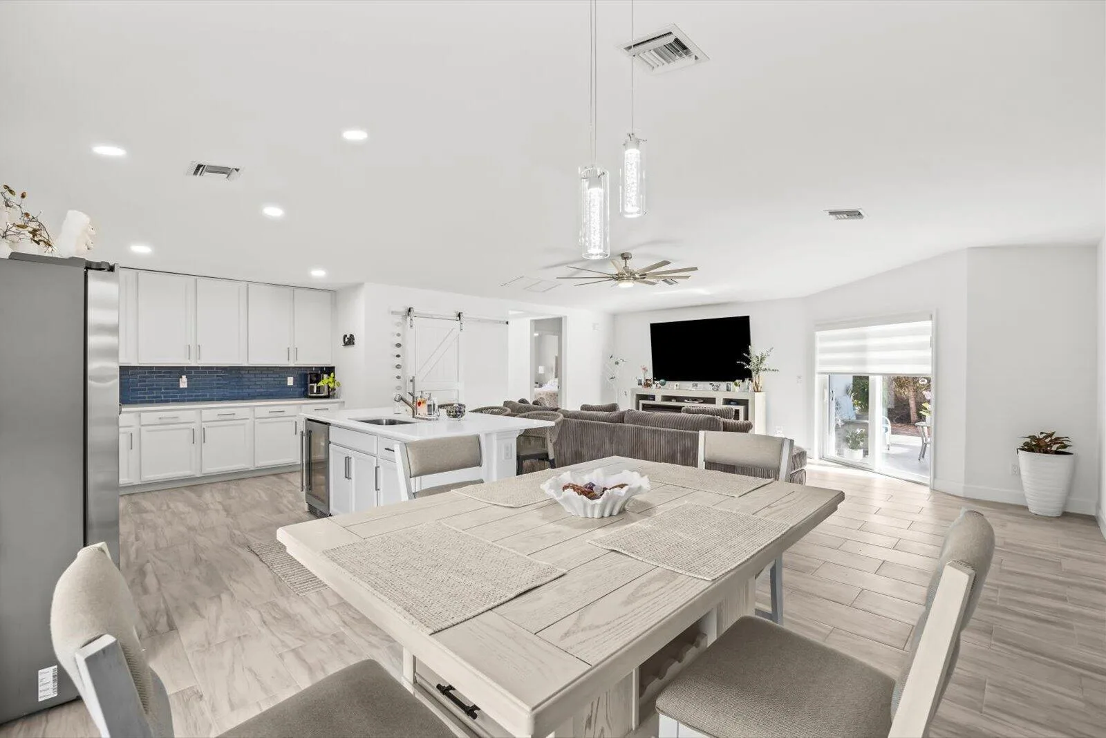 8607 SW 7th Lane, Okeechobee, FL 34974 photo 13