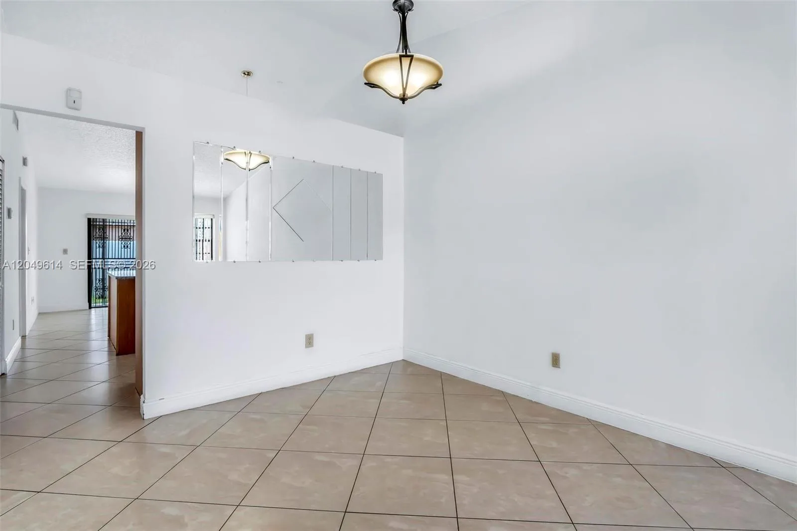 8871 NW 114th St, Hialeah Gardens, FL 33018 photo 5