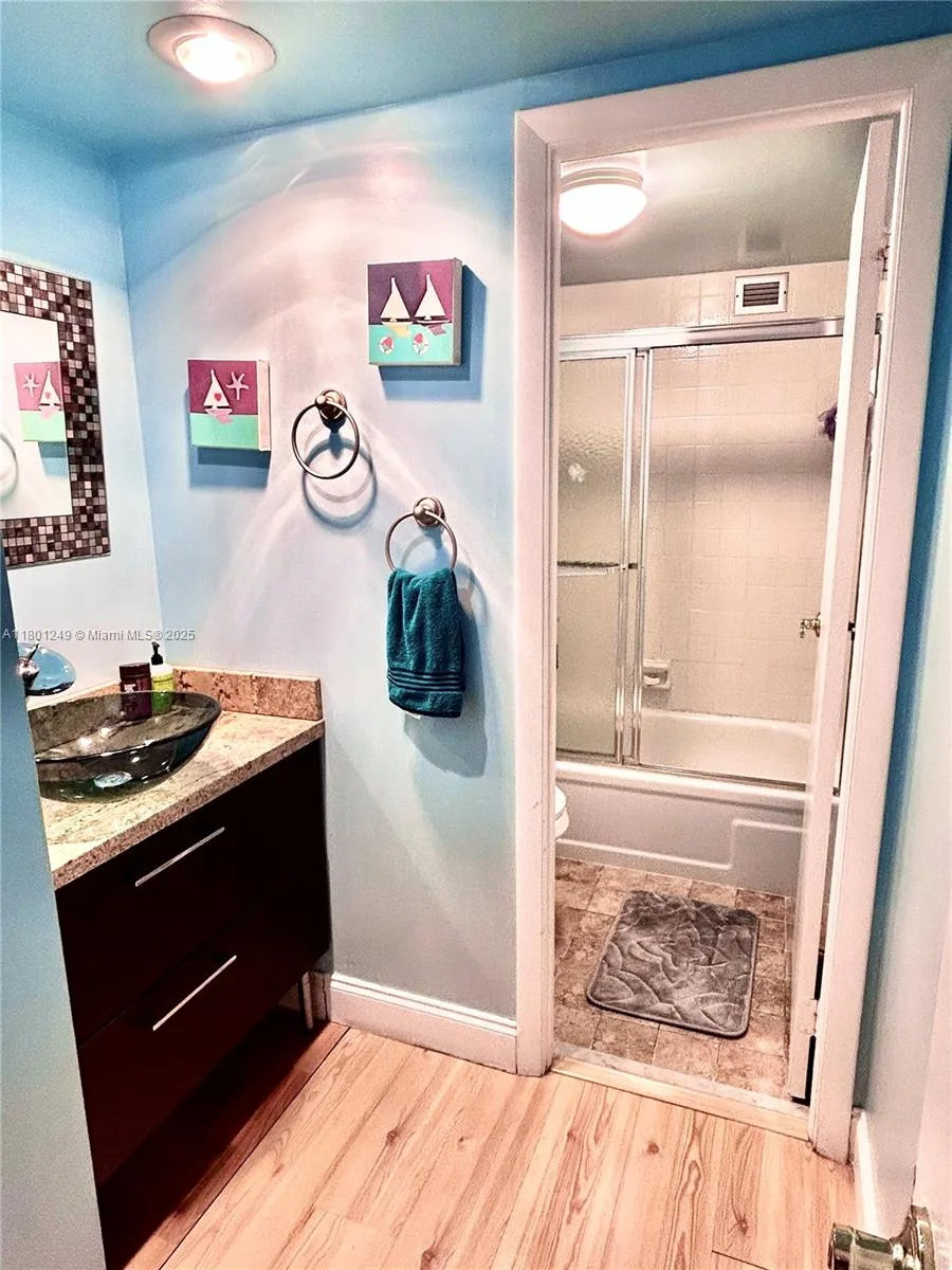 600 Three Islands Blvd # 905, Hallandale Beach, FL 33009 photo 10