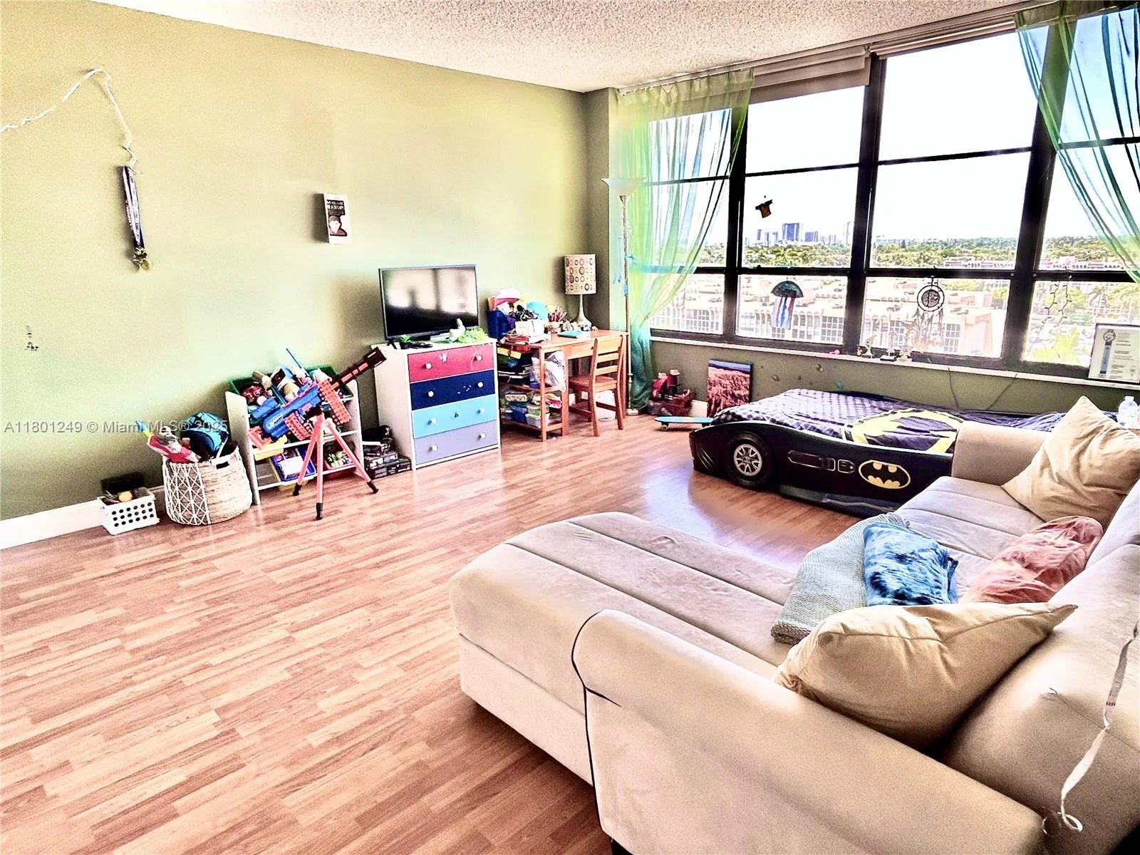600 Three Islands Blvd # 905, Hallandale Beach, FL 33009 photo 9
