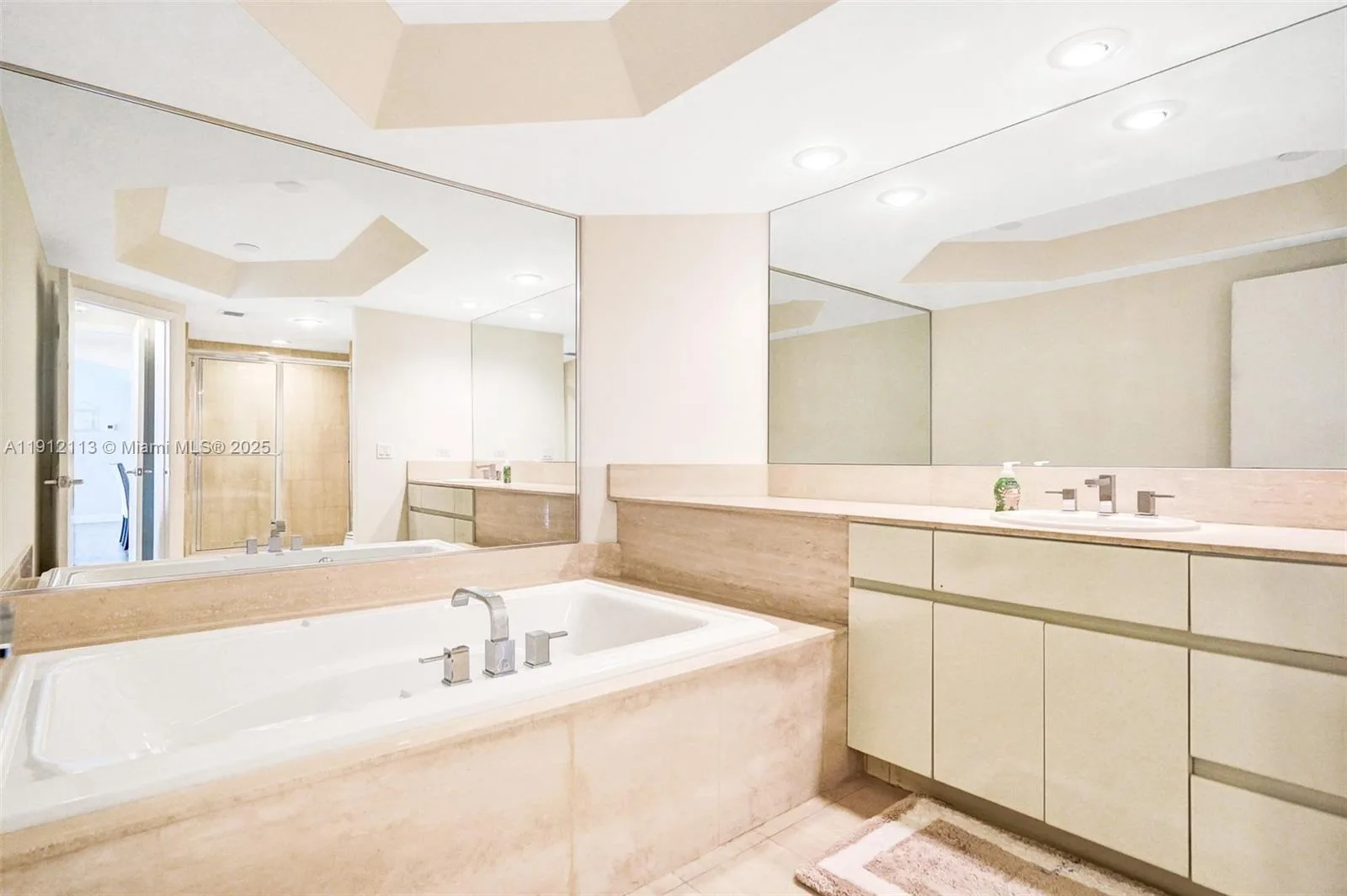 3000 Island Blvd # 903, Aventura, FL 33160 photo 5