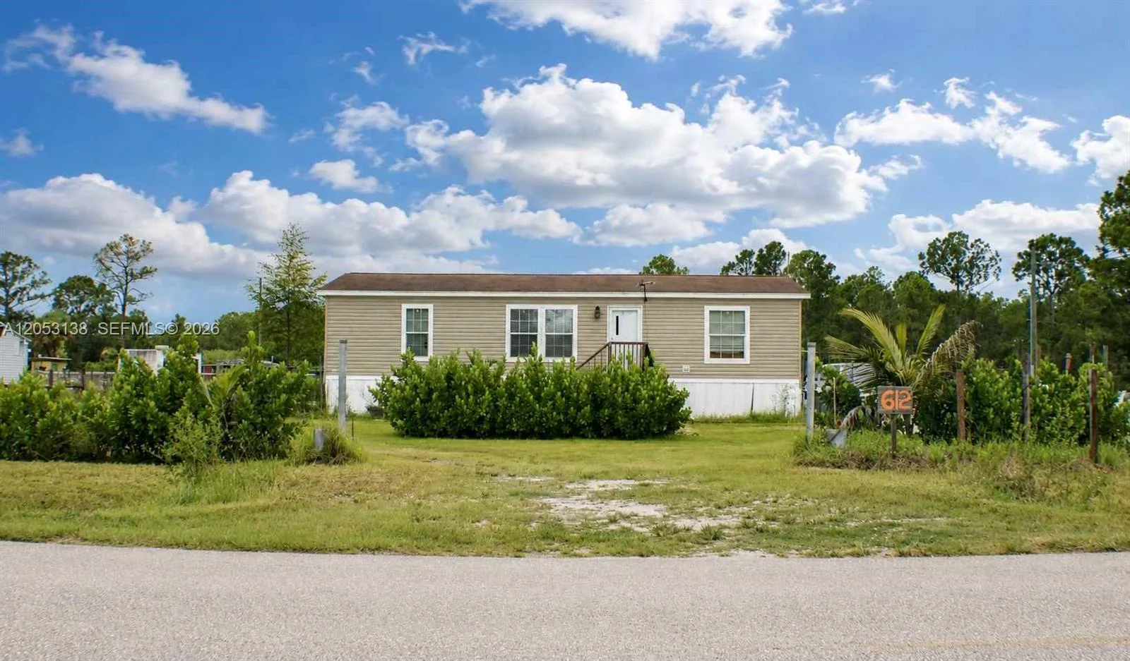 612 Hunting Club, Clewiston, FL 33440 photo 5