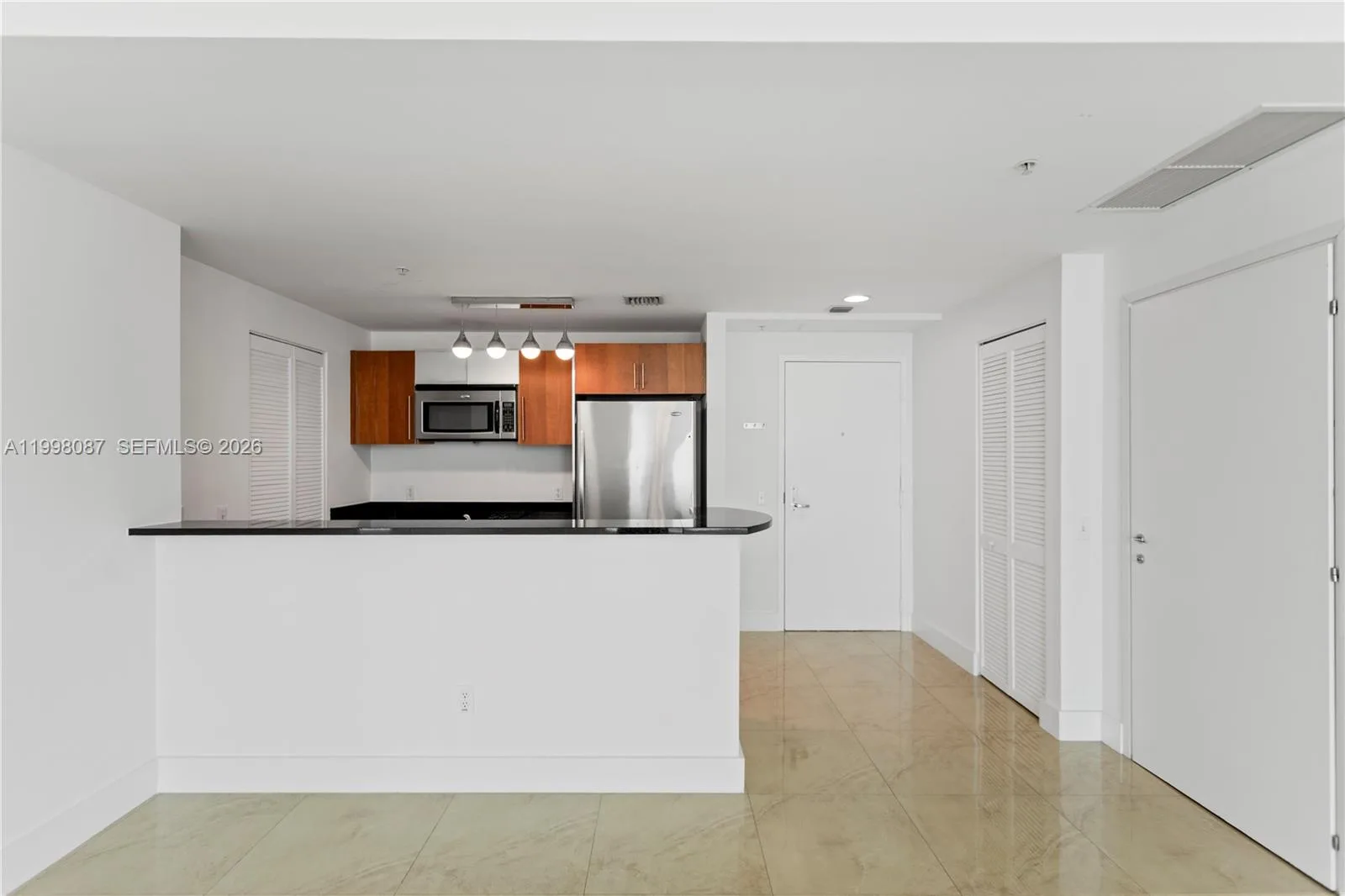 300 S Biscayne Blvd # T-2414, Miami, FL 33131 photo 5