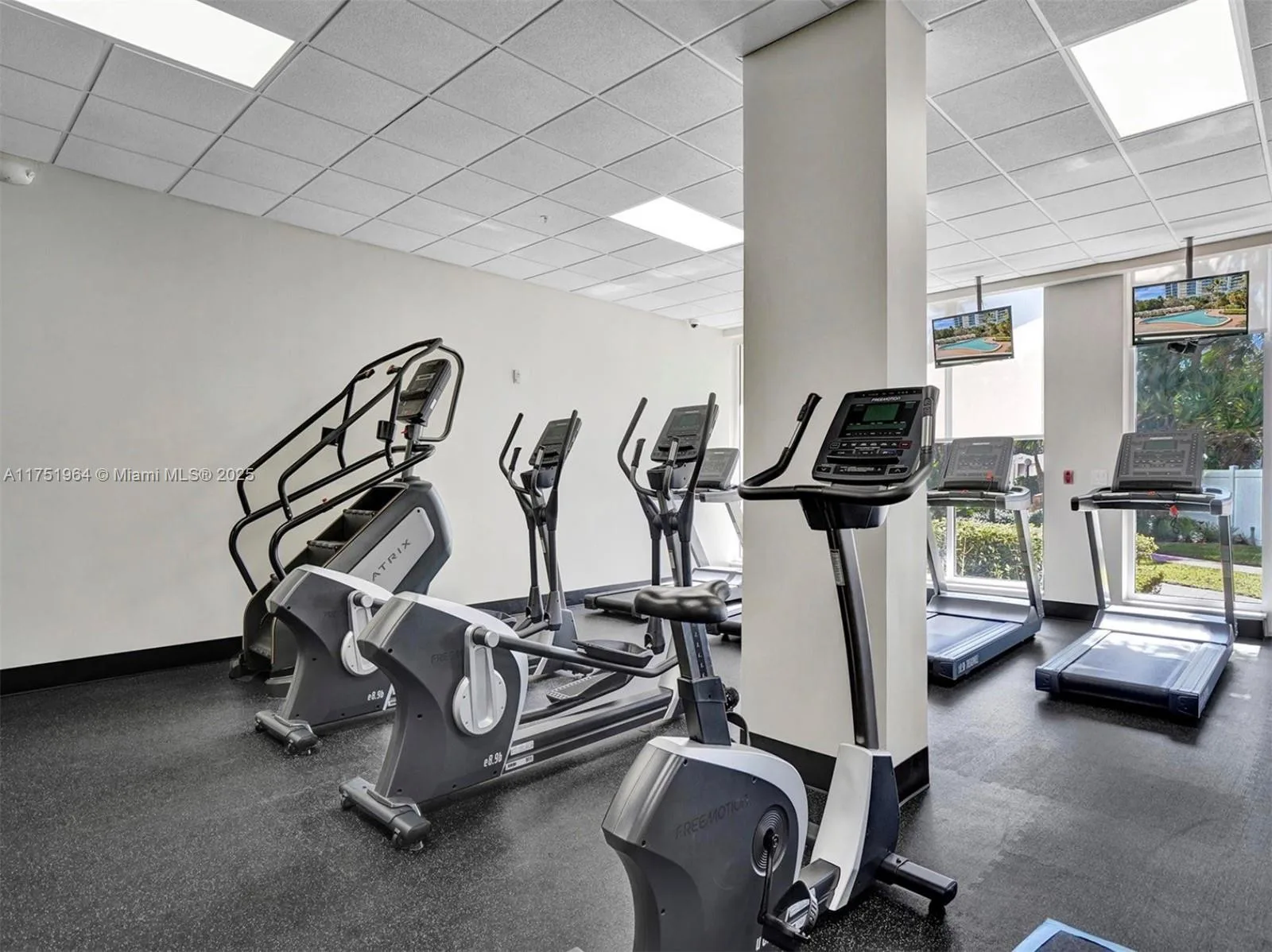 3001 S Ocean Dr # 1001, Hollywood, FL 33019 photo 11