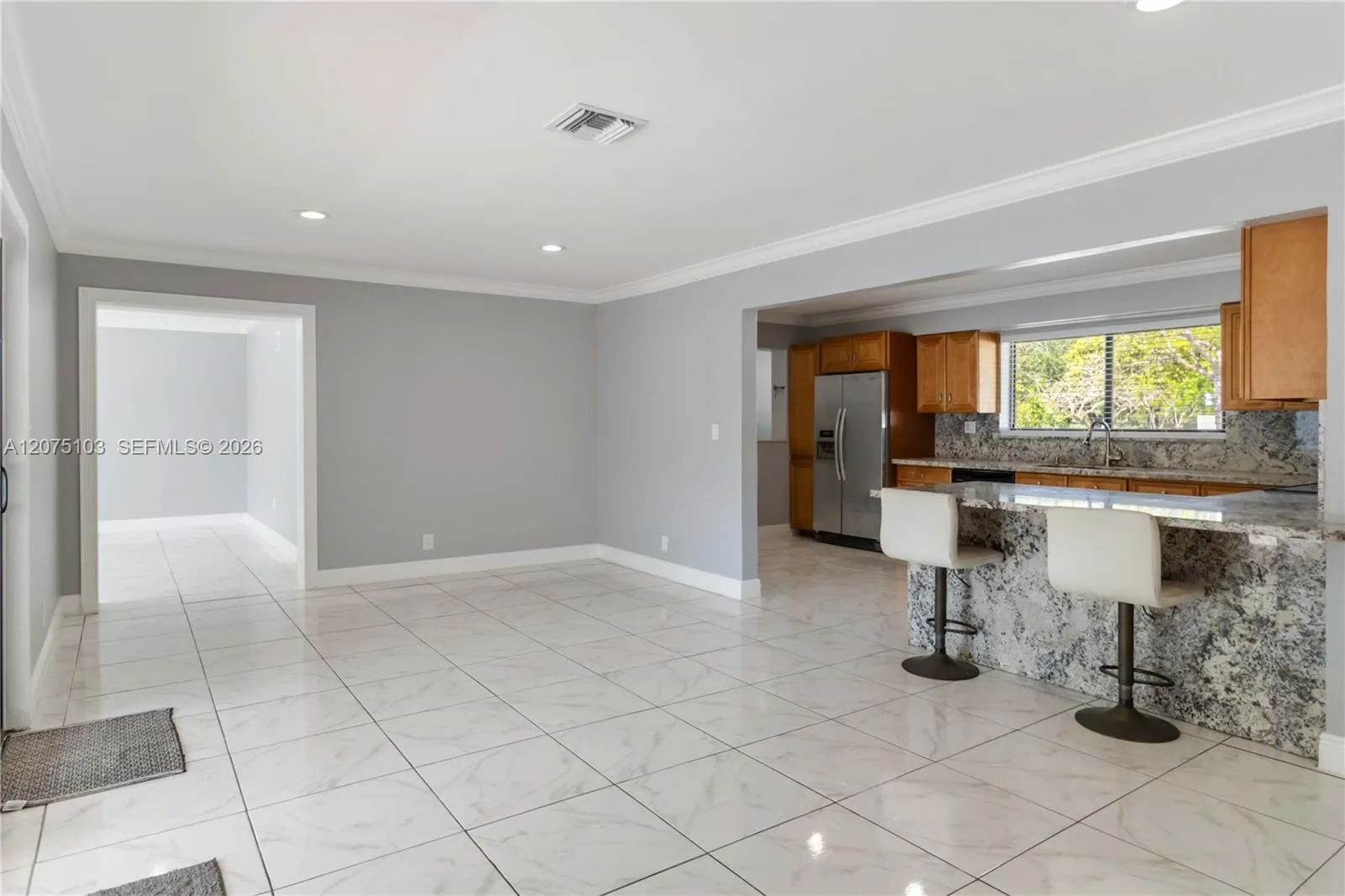 913 SW 49th Ave, Plantation, FL 33317 photo 3