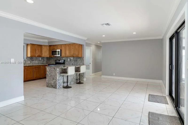 913 SW 49th Ave, Plantation, FL 33317 photo 7