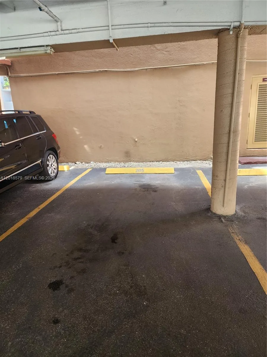 6095 W 19th Ave # 205, Hialeah, FL 33012 photo 7