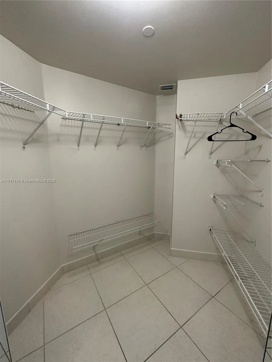 3400 NE 192nd St # 1010, Aventura, FL 33180 photo 10