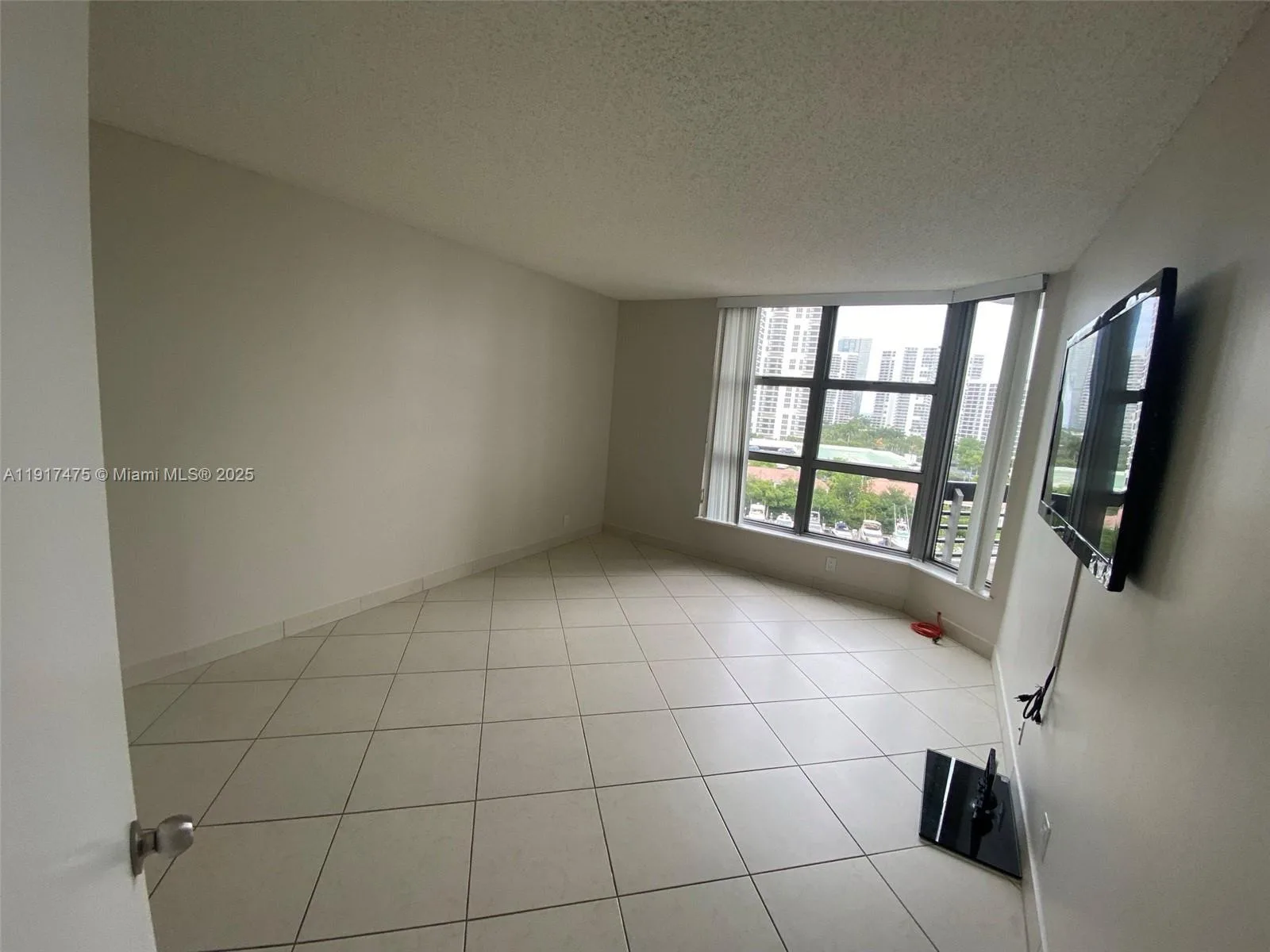 3400 NE 192nd St # 1010, Aventura, FL 33180 photo 8