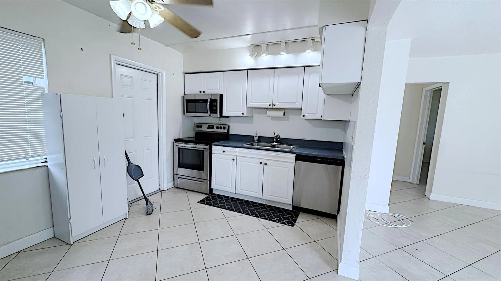 509 SE 2ND Avenue, Dania Beach, FL 33004 photo 12