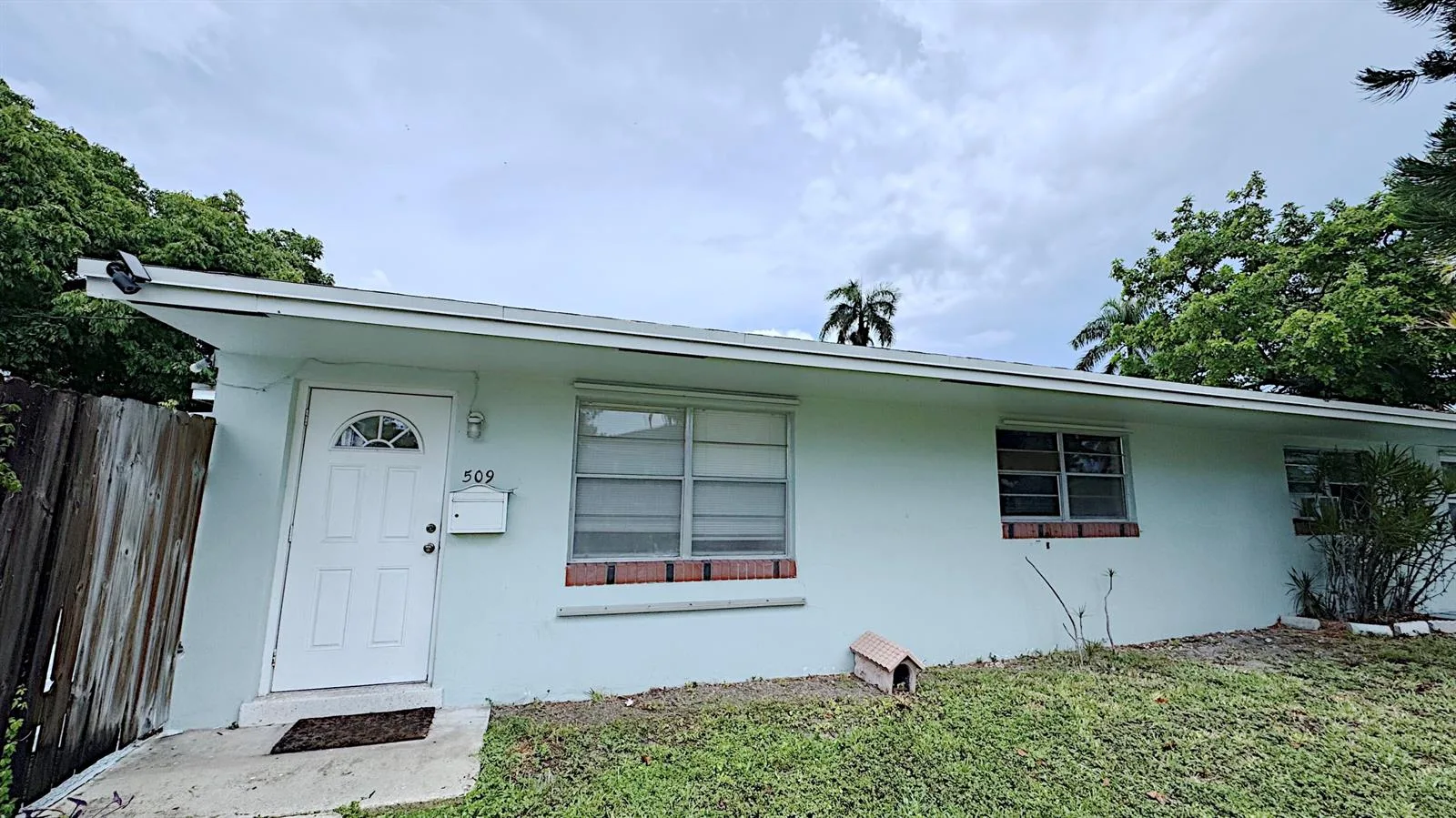 509 SE 2ND Avenue, Dania Beach, FL 33004 photo 2