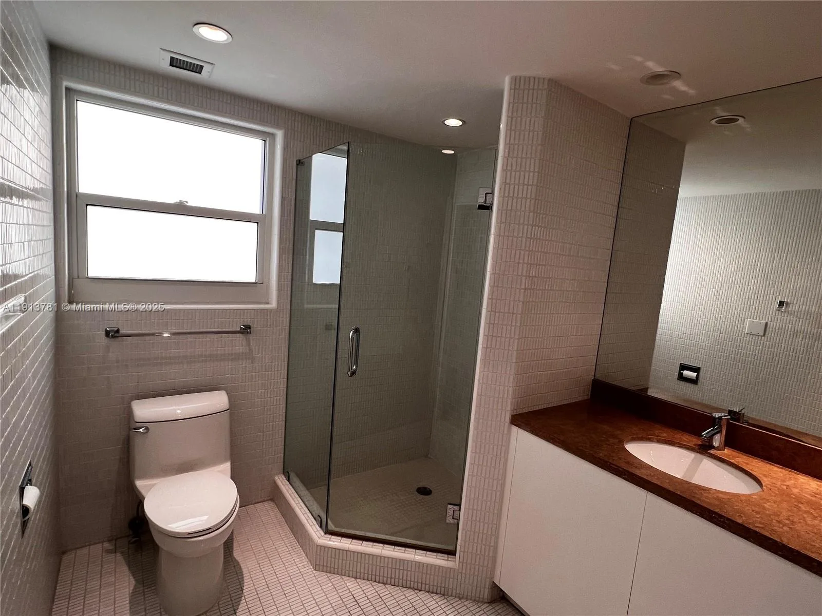 200 Ocean Lane Dr # 909, Key Biscayne, FL 33149 photo 11