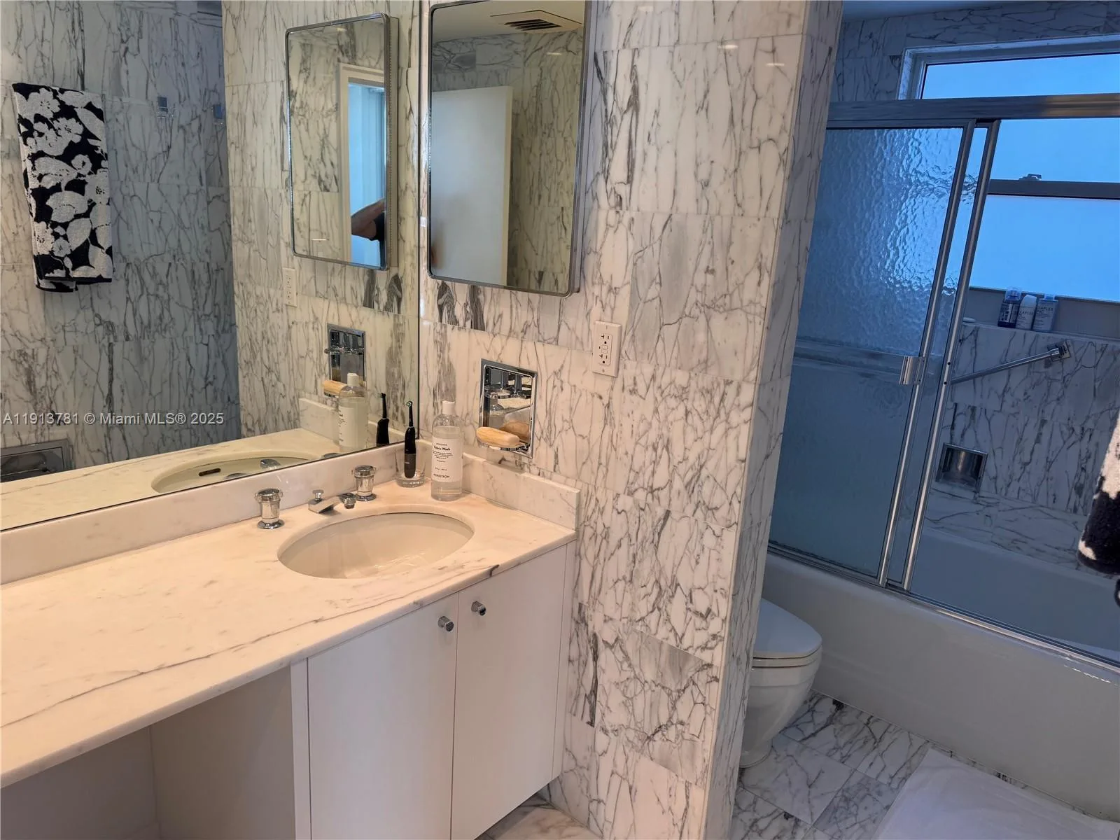 200 Ocean Lane Dr # 909, Key Biscayne, FL 33149 photo 13