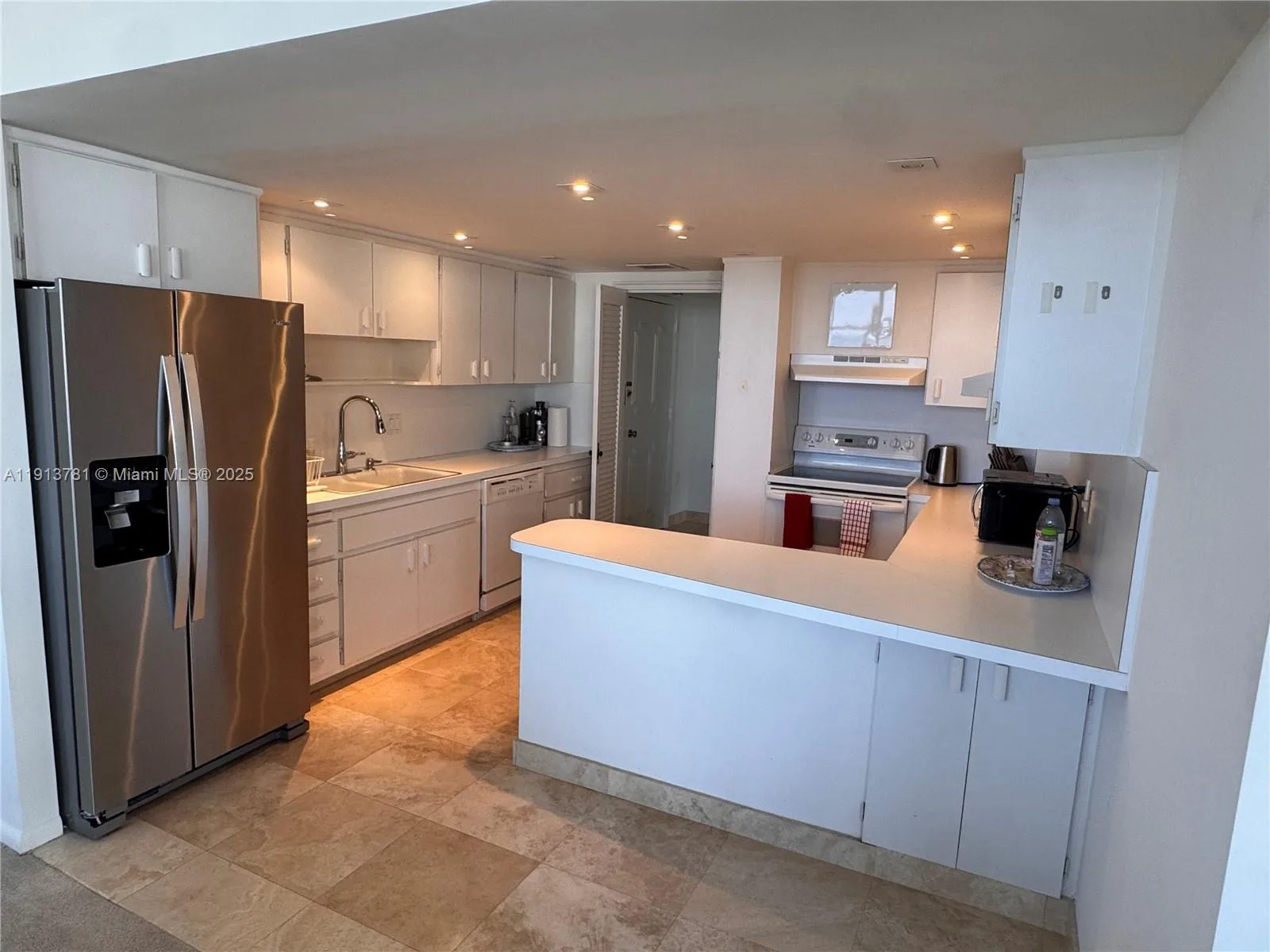 200 Ocean Lane Dr # 909, Key Biscayne, FL 33149 photo 5