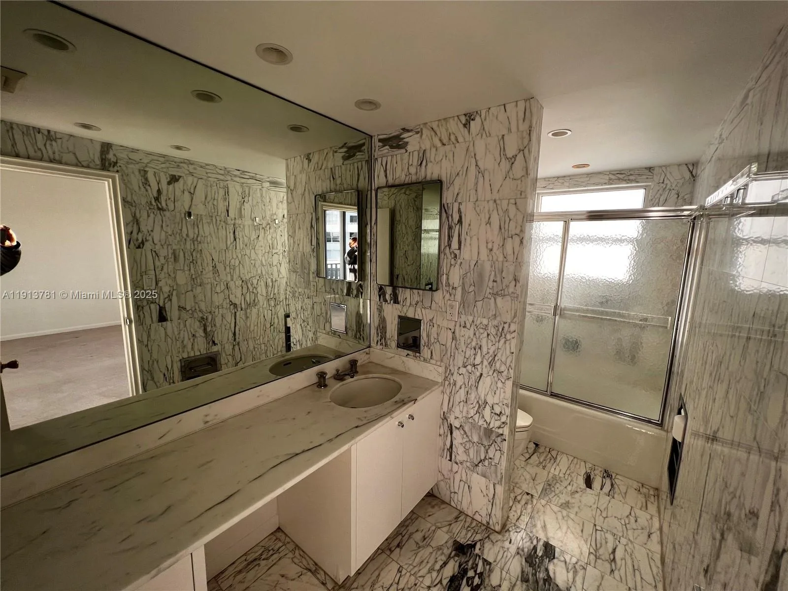 200 Ocean Lane Dr # 909, Key Biscayne, FL 33149 photo 8
