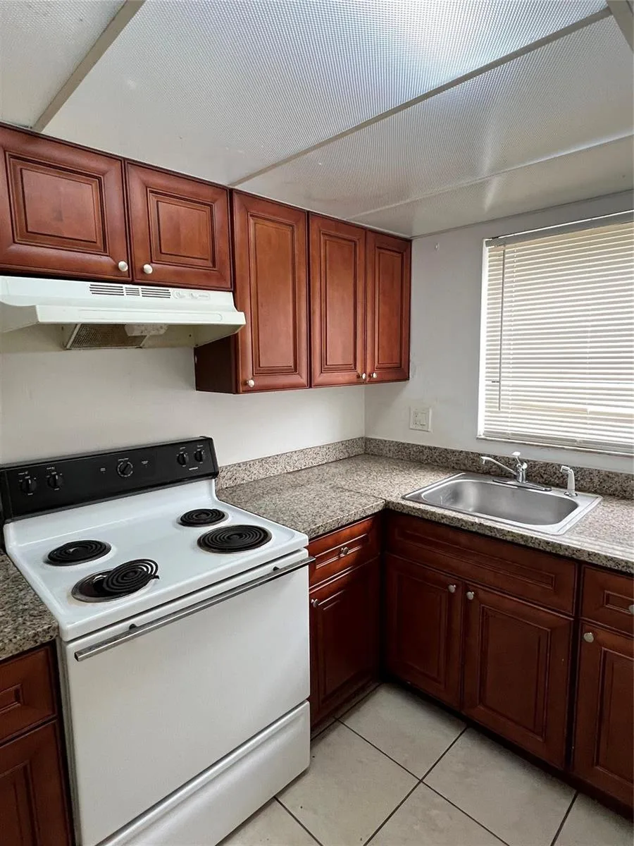 2442 NW 52nd Avenue, Lauderhill, FL 33313 photo 7