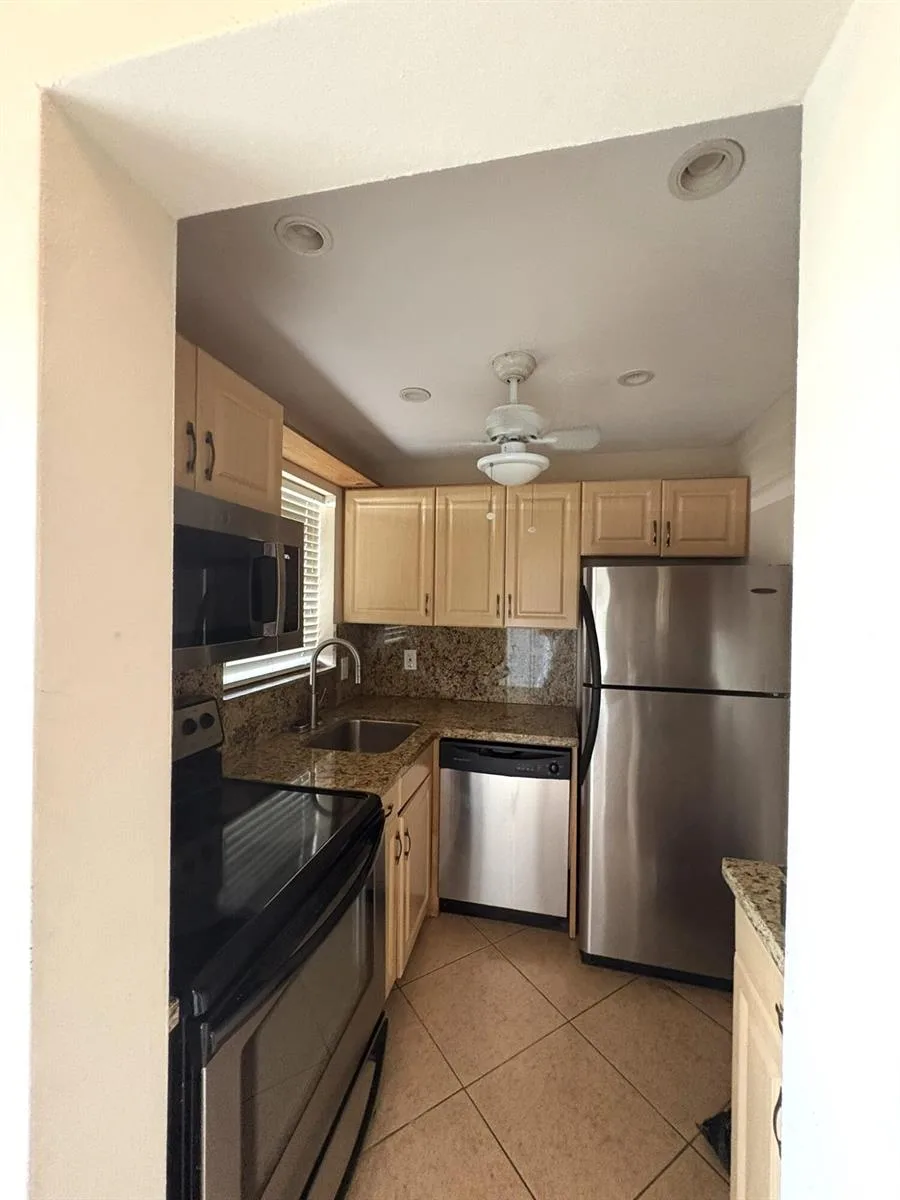 2650 W GOLF Boulevard # 165, Pompano Beach, FL 33064 photo 6