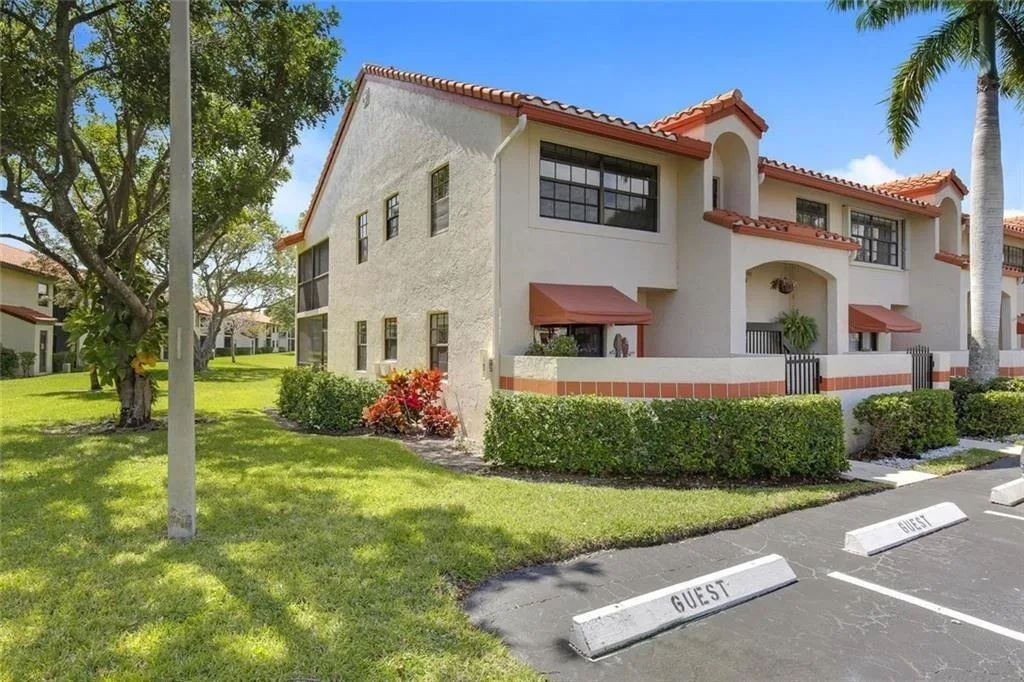 206 Congressional Way # 206, Deerfield Beach, FL 33442