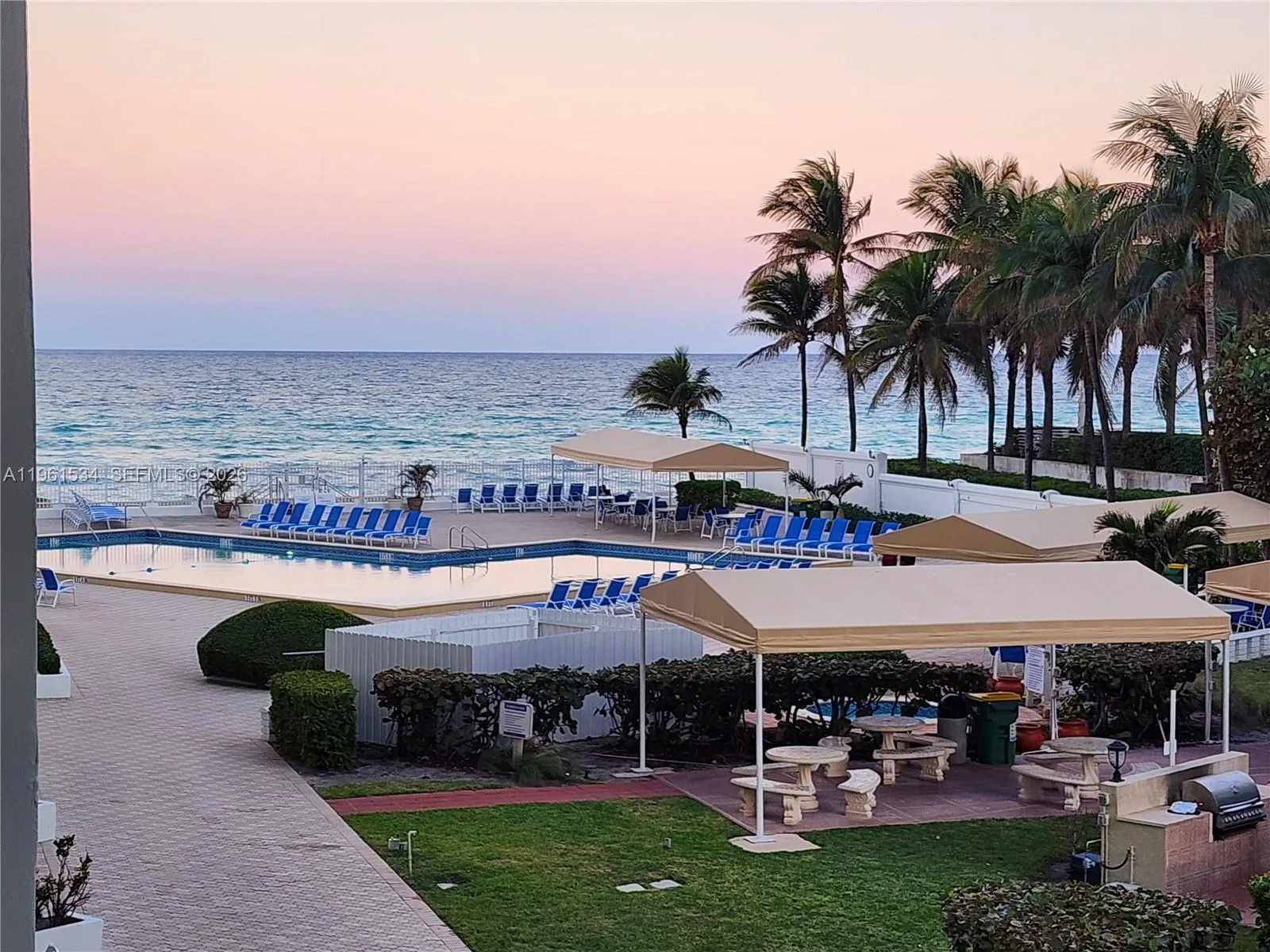 3505 S Ocean Dr # 218, Hollywood, FL 33019