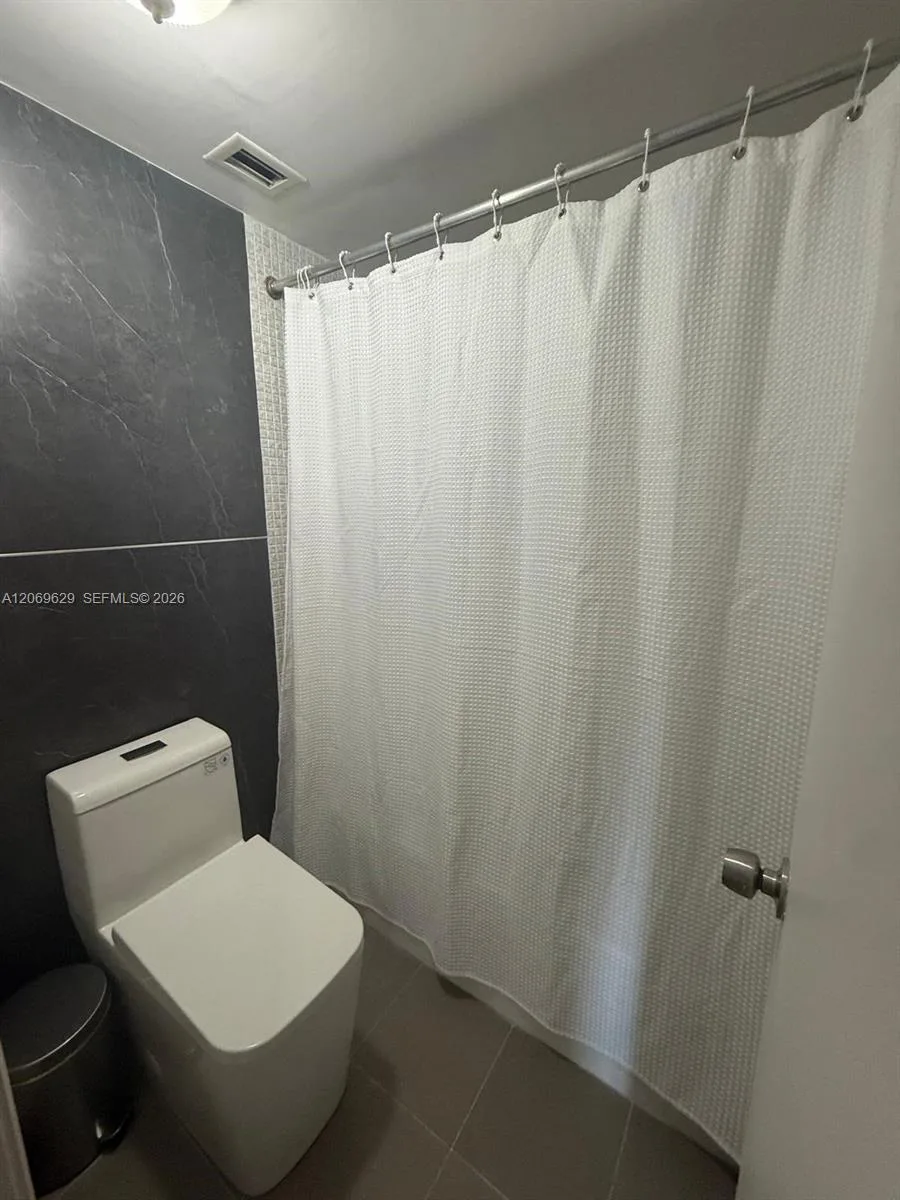 1351 NE Miami Gardens Dr # 1113E, Miami, FL 33179 photo 12