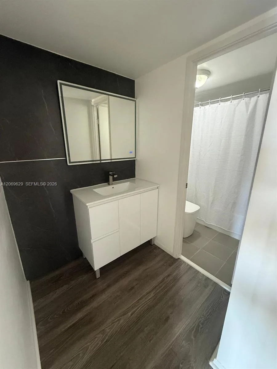 1351 NE Miami Gardens Dr # 1113E, Miami, FL 33179 photo 7